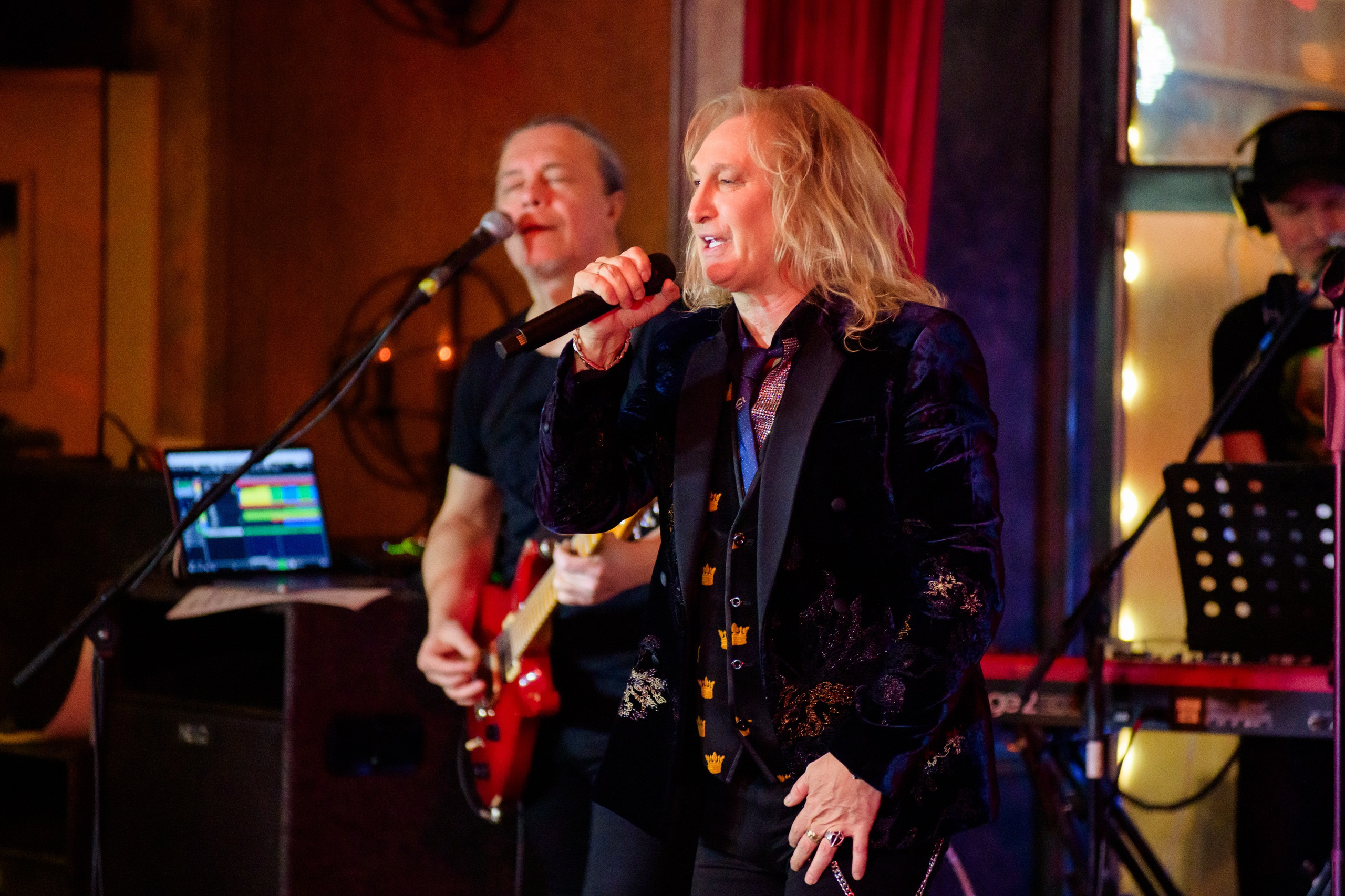 Люстра бар. Репортажный фотограф Сергей Дроздов