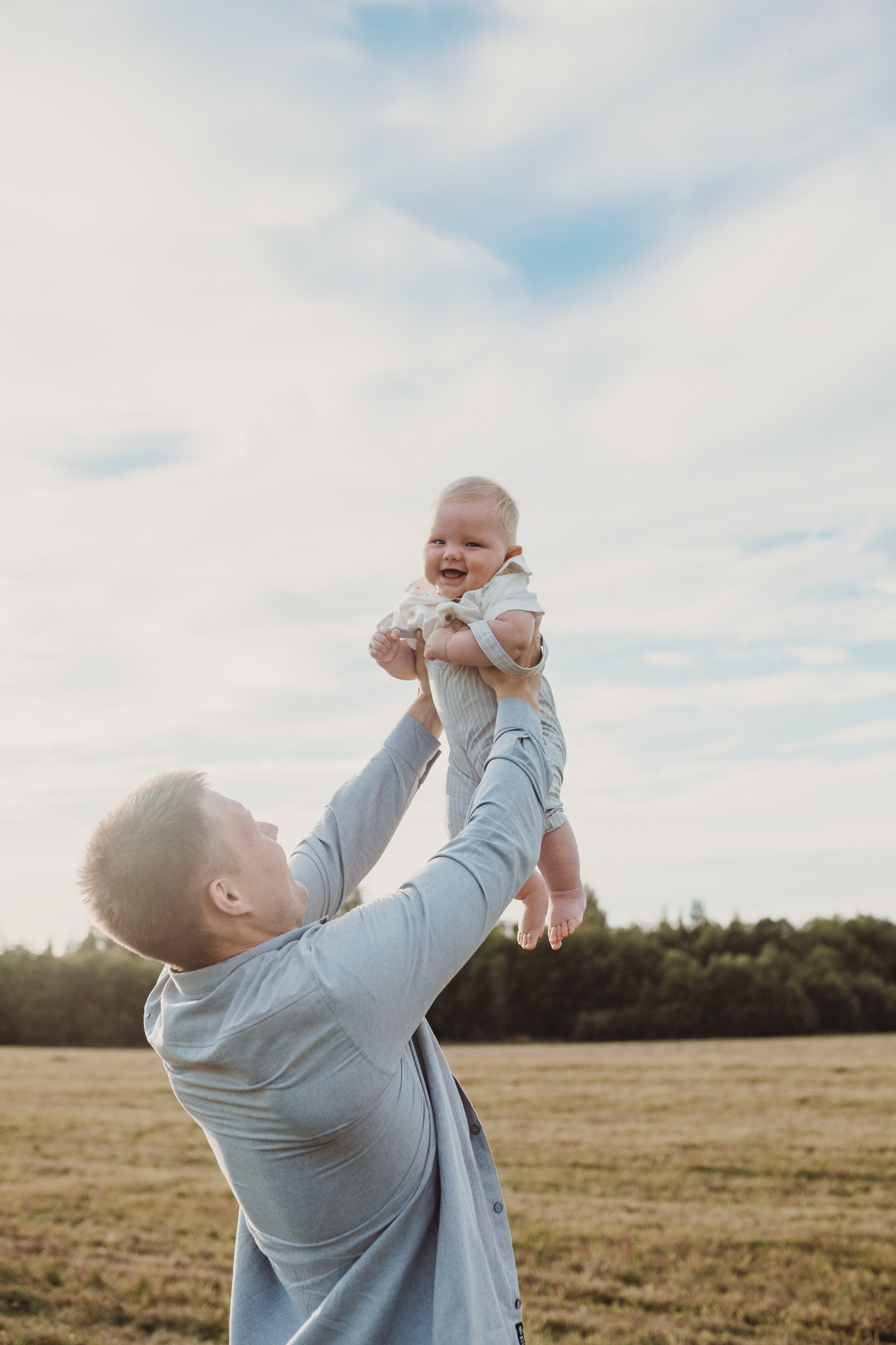 Арина, Максим, Иван. Контент–фотограф | Леся Лесная