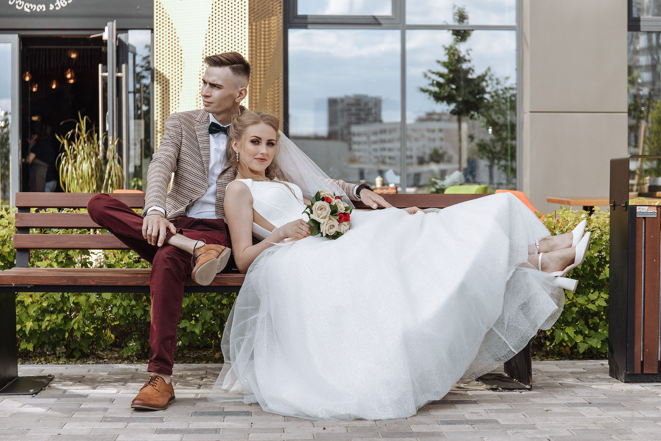 Свадебная съемка в студии и на улице. Свадебный фотограф в Екатеринбурге Илья Корсаков