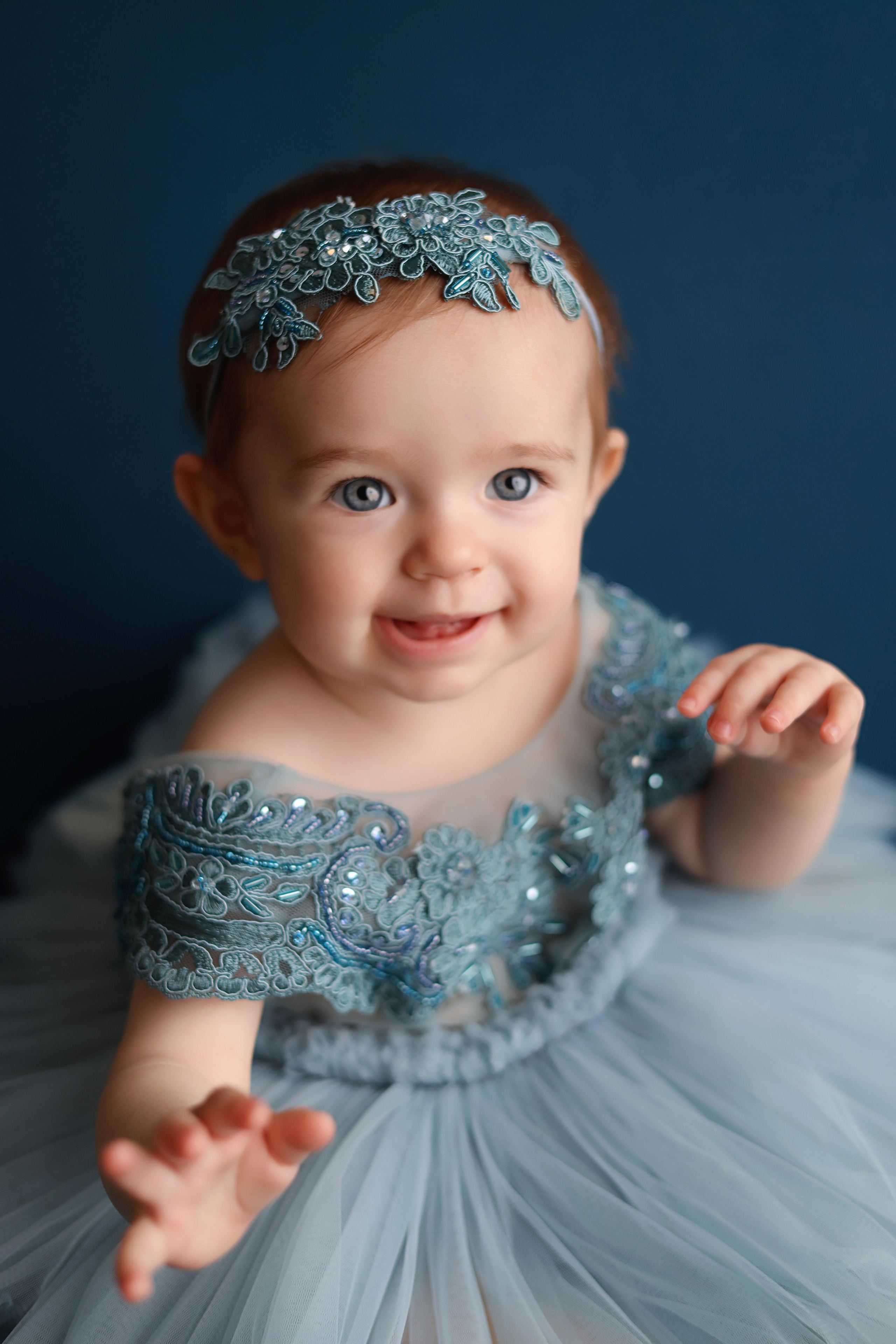 Сонечке 9 месяцев, фотосъемка дома. Фотограф новорожденных Москва. Ньюборн фотограф Москва