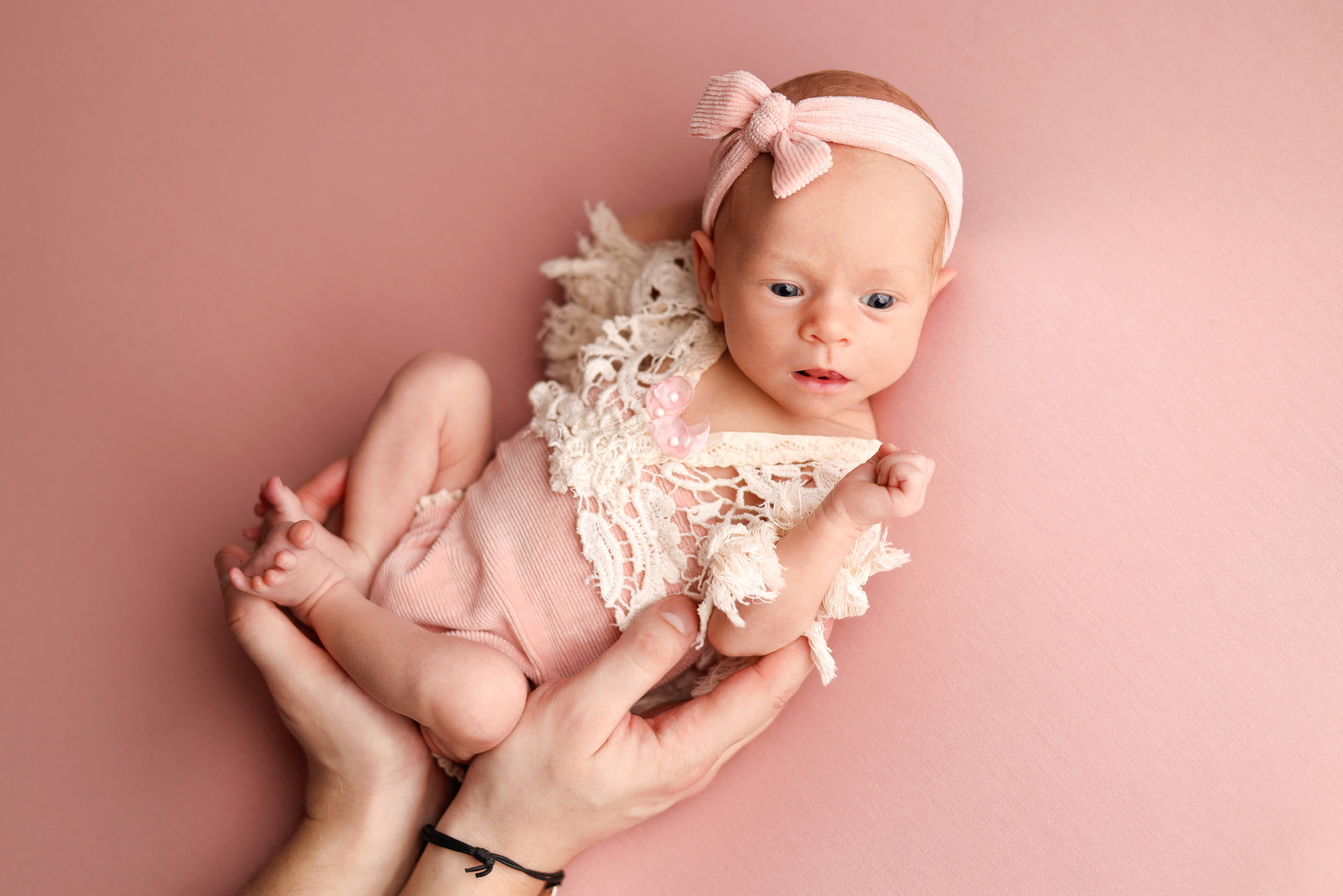 Moscow newborn photographer. Фотограф новорожденных Москва. Ньюборн фотограф Москва