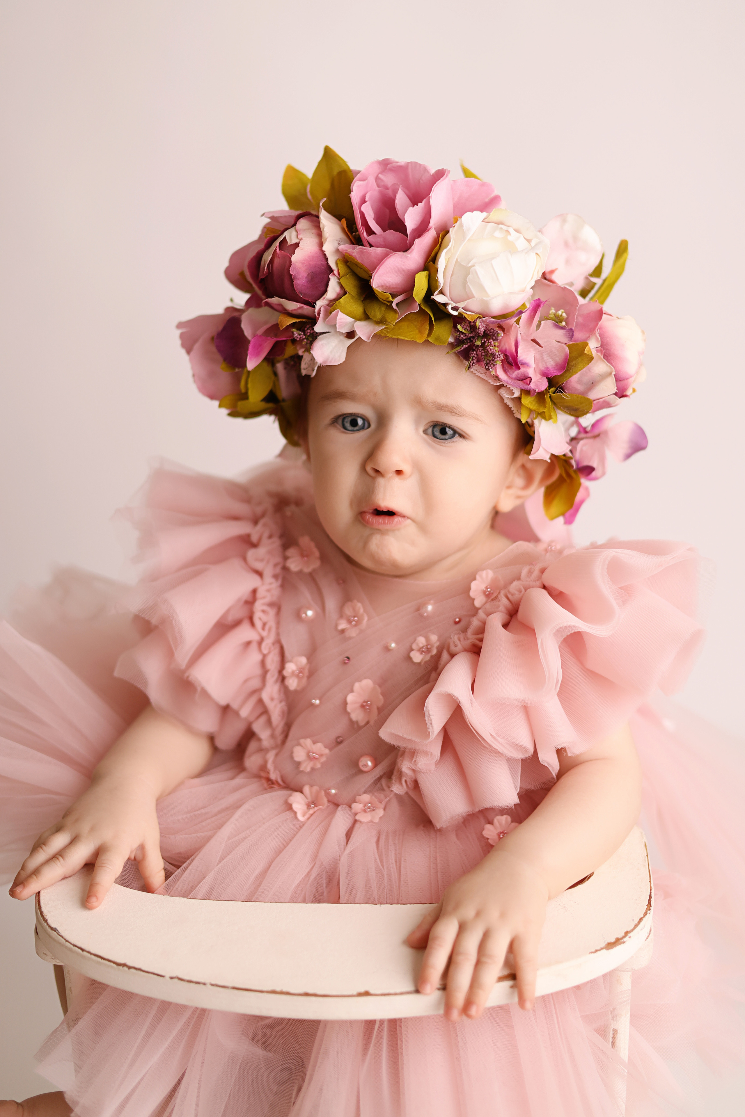 Сонечке 9 месяцев, фотосъемка дома. Фотограф новорожденных Москва. Ньюборн фотограф Москва