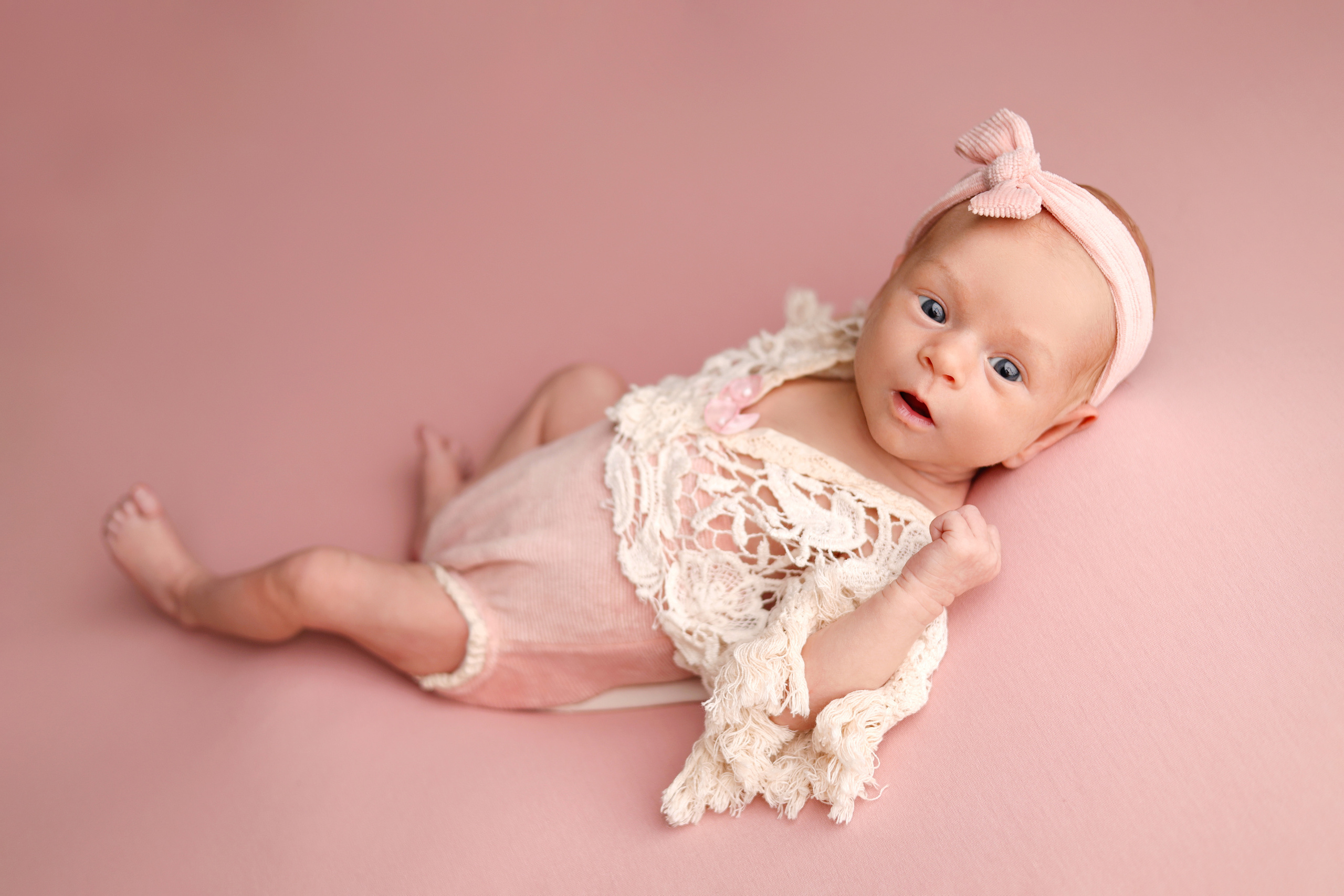 Moscow newborn photographer. Фотограф новорожденных Москва. Ньюборн фотограф Москва