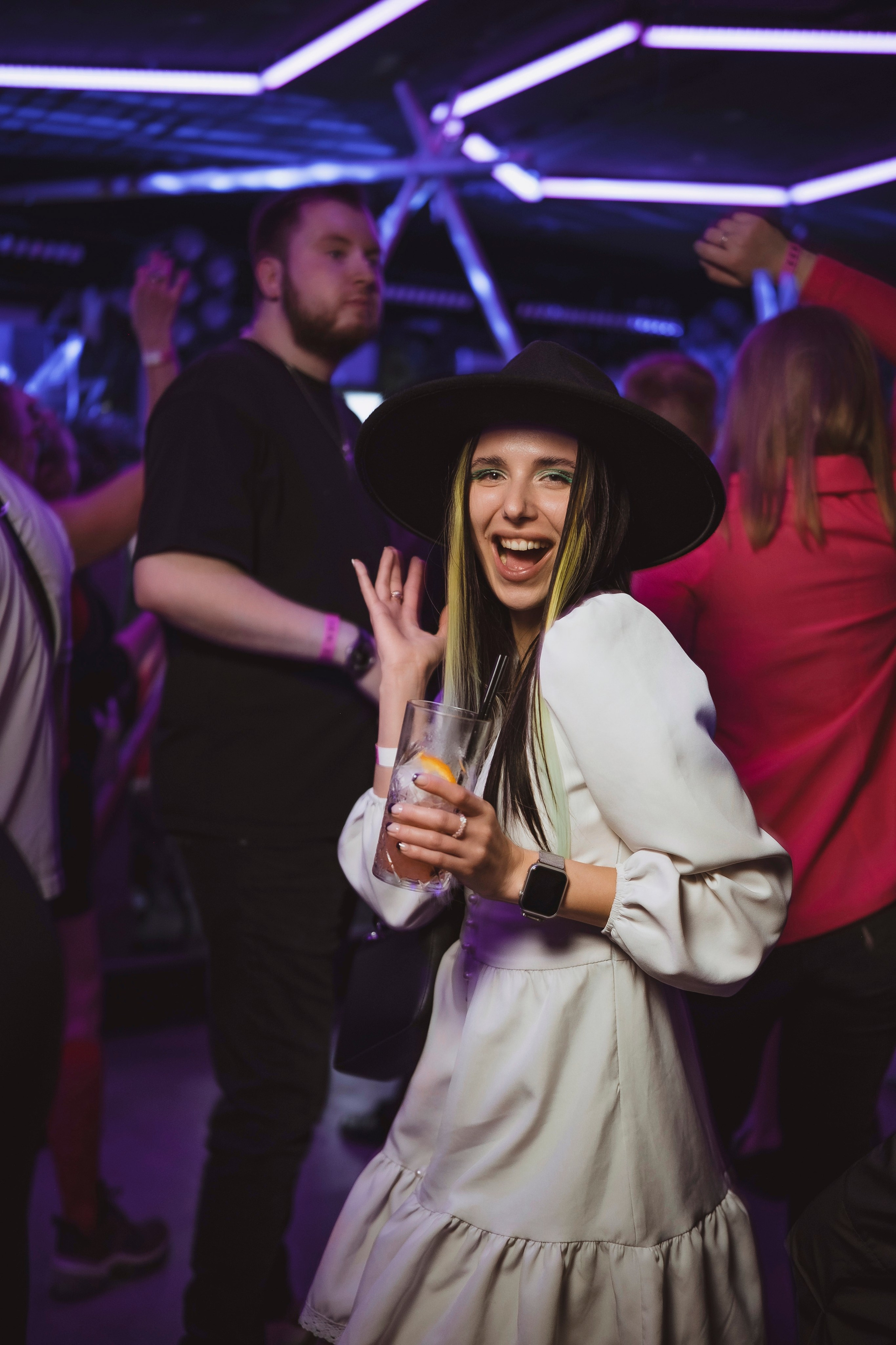 Embargo 27/04. Главная