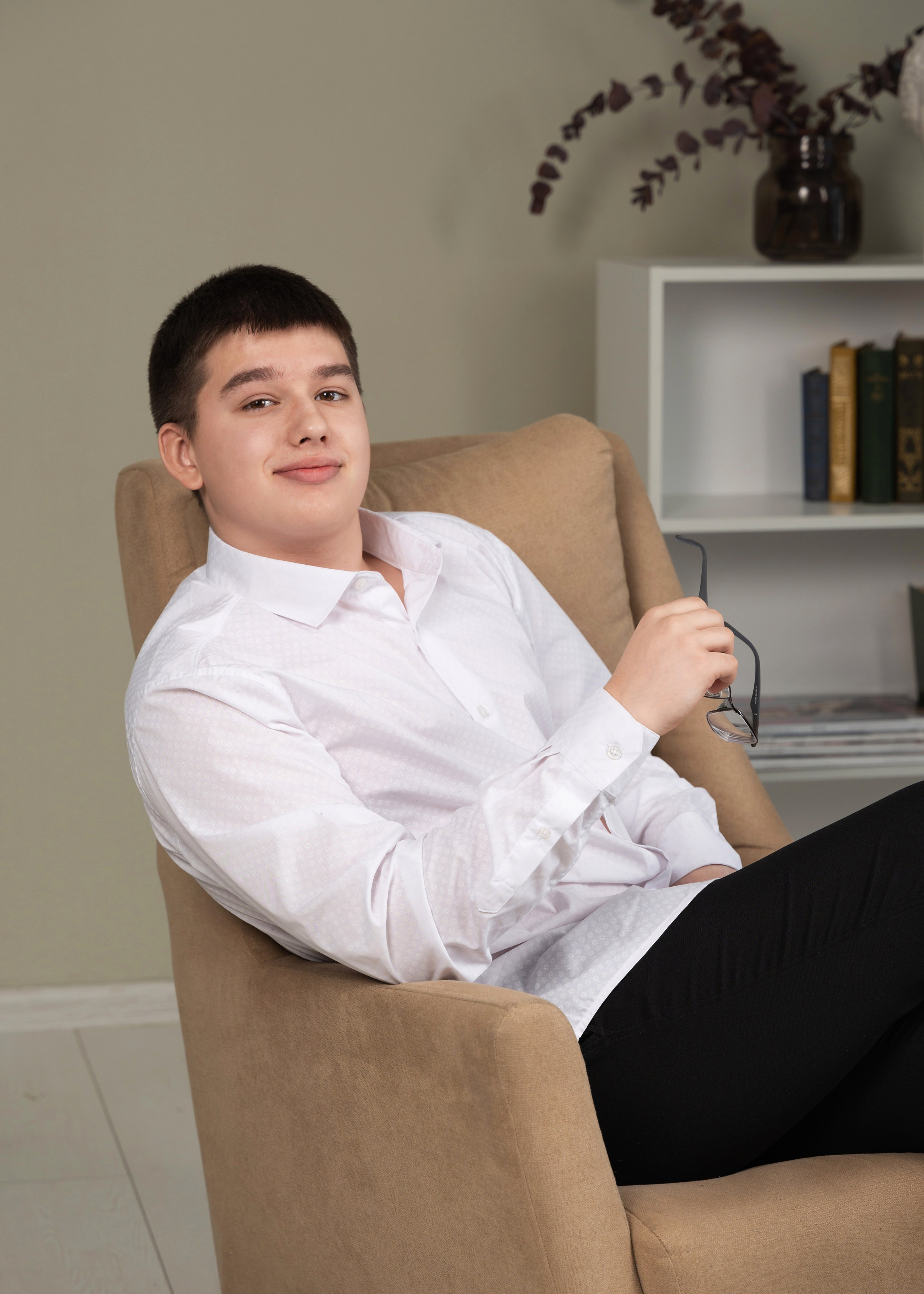 Фотоальбомы для старшеклассников 9-11 класс. Профессиональный фотограф в г. Красноярске Татьяна Арлакова