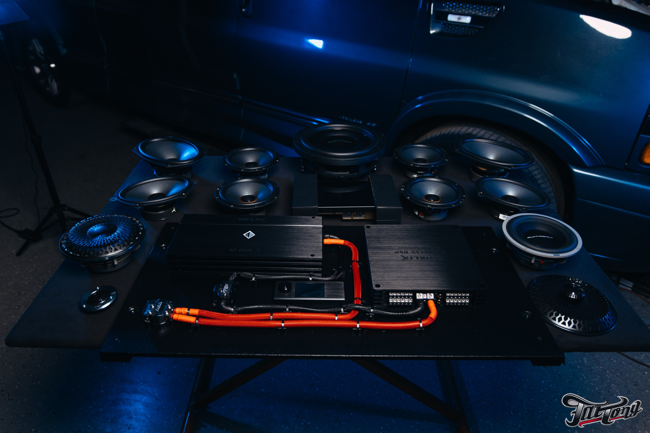 Cadillac escalade акустика и акустическая система. DeLorein