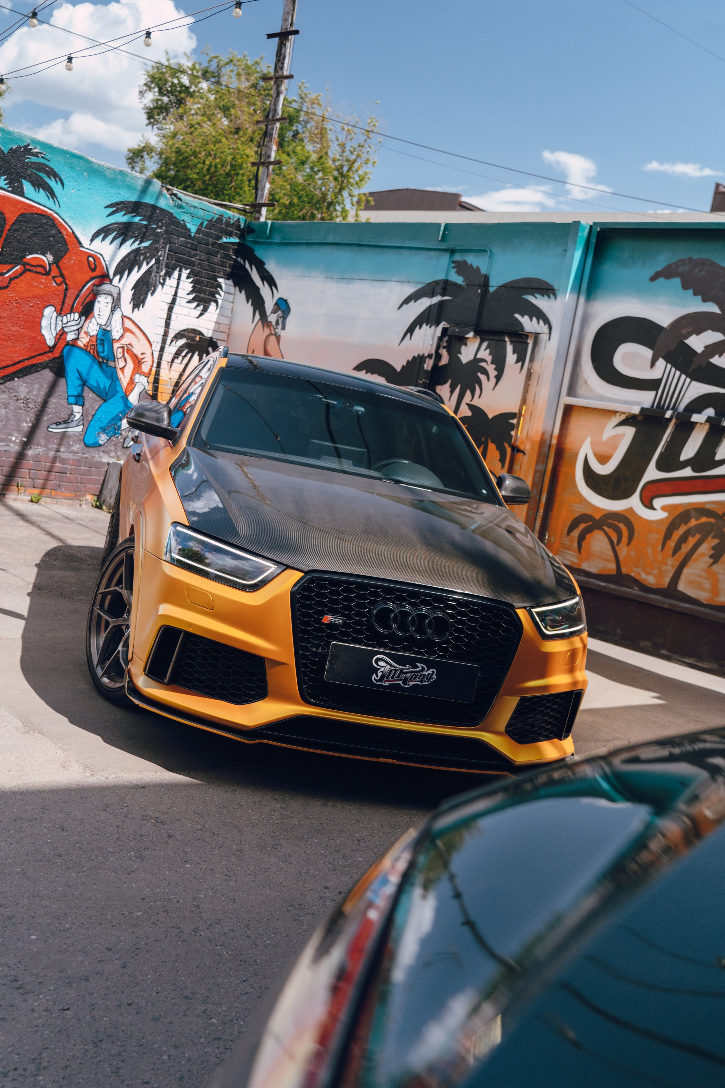 Audi RS Q3. DeLorein