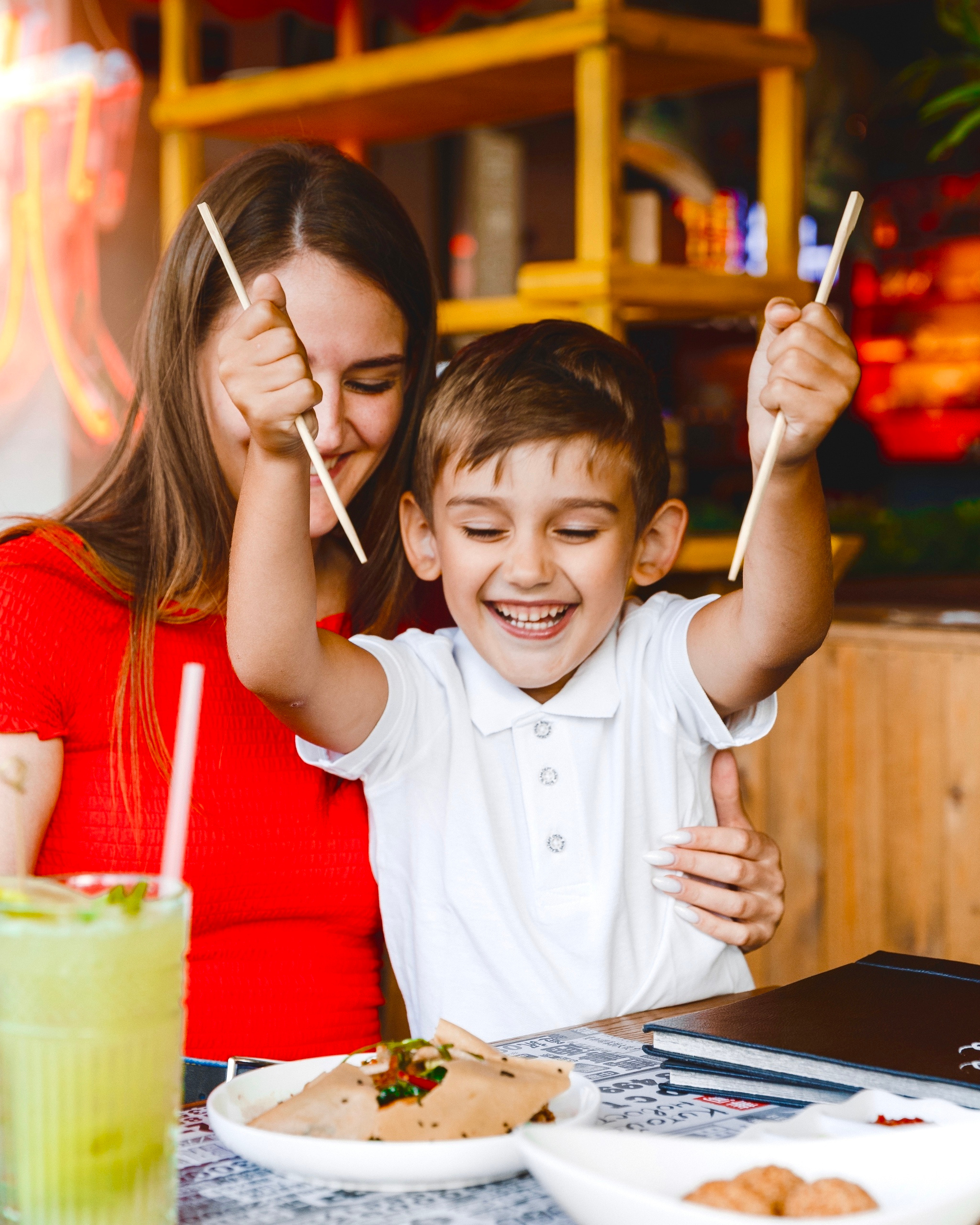 China News. AMODEO STUDIO