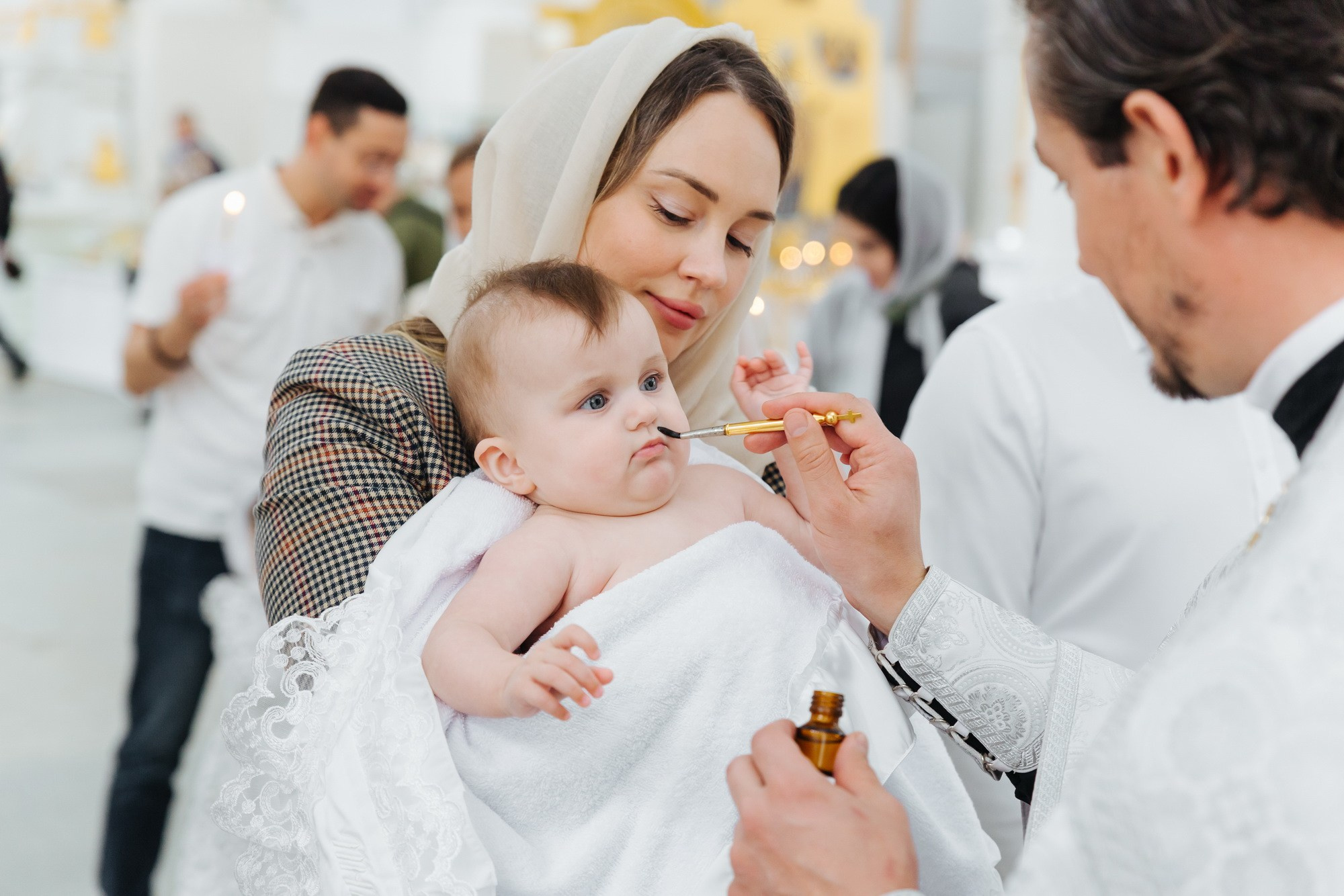 Смольный собор крещение сколько стоит, где провести крещение спб, душевный батюшка смольный собор, цена крестин, где покреститься взрослому