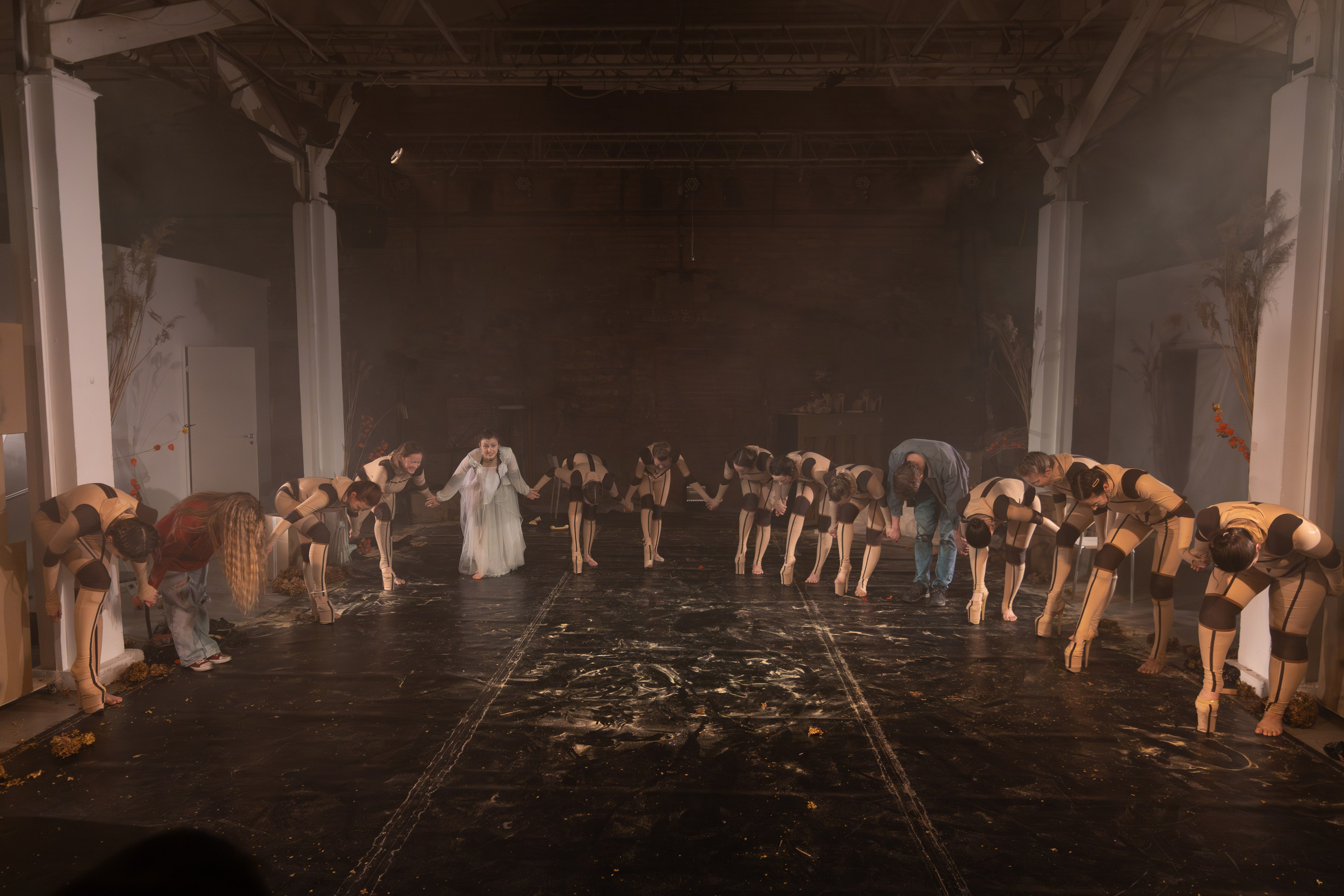 Постановка «Иные» 2025. Предметный и репортажный фотограф в Санкт-Петербурге Александр Е