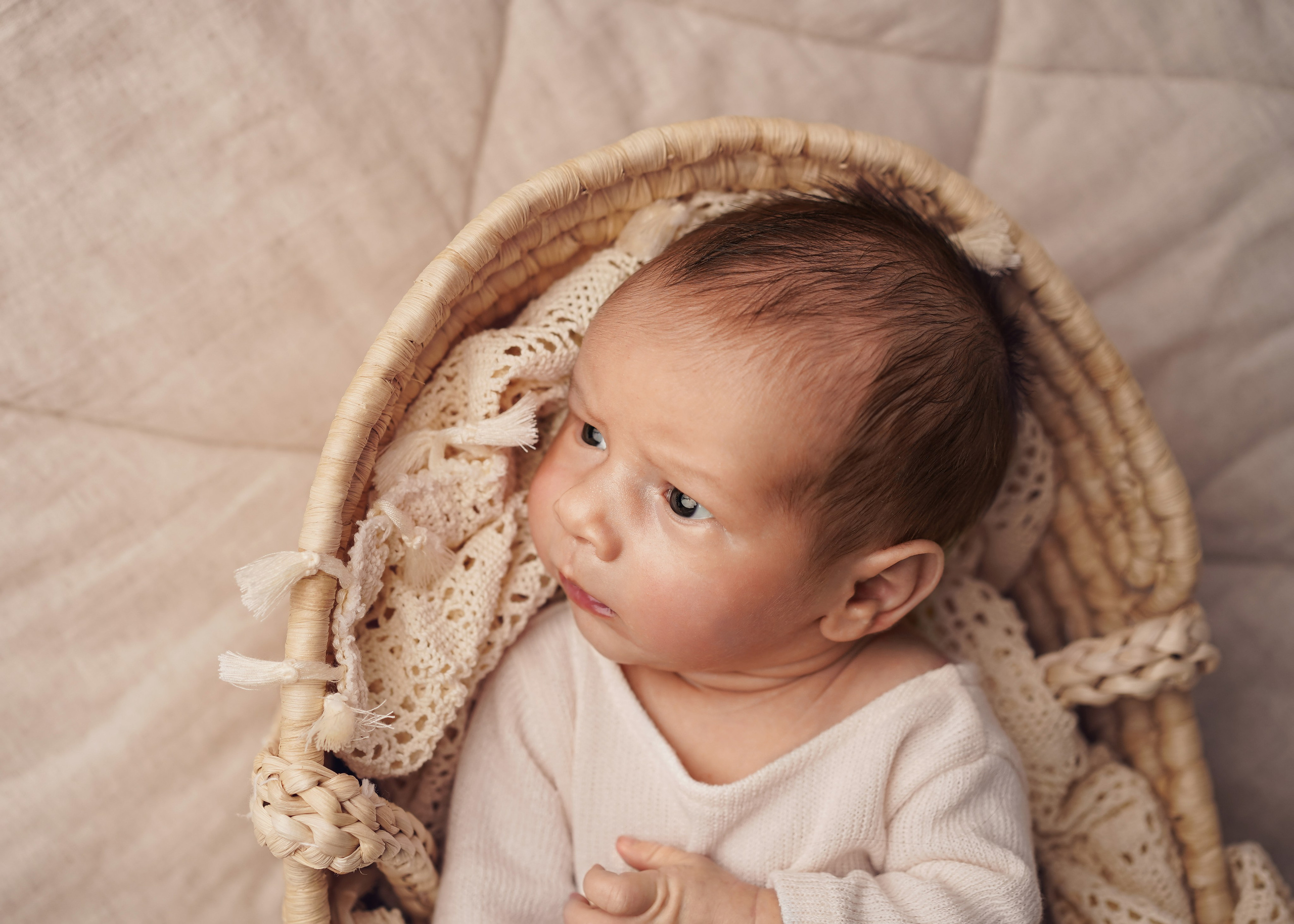 Natural (0-60 дней от роду). Фотограф новорожденных в Ялте