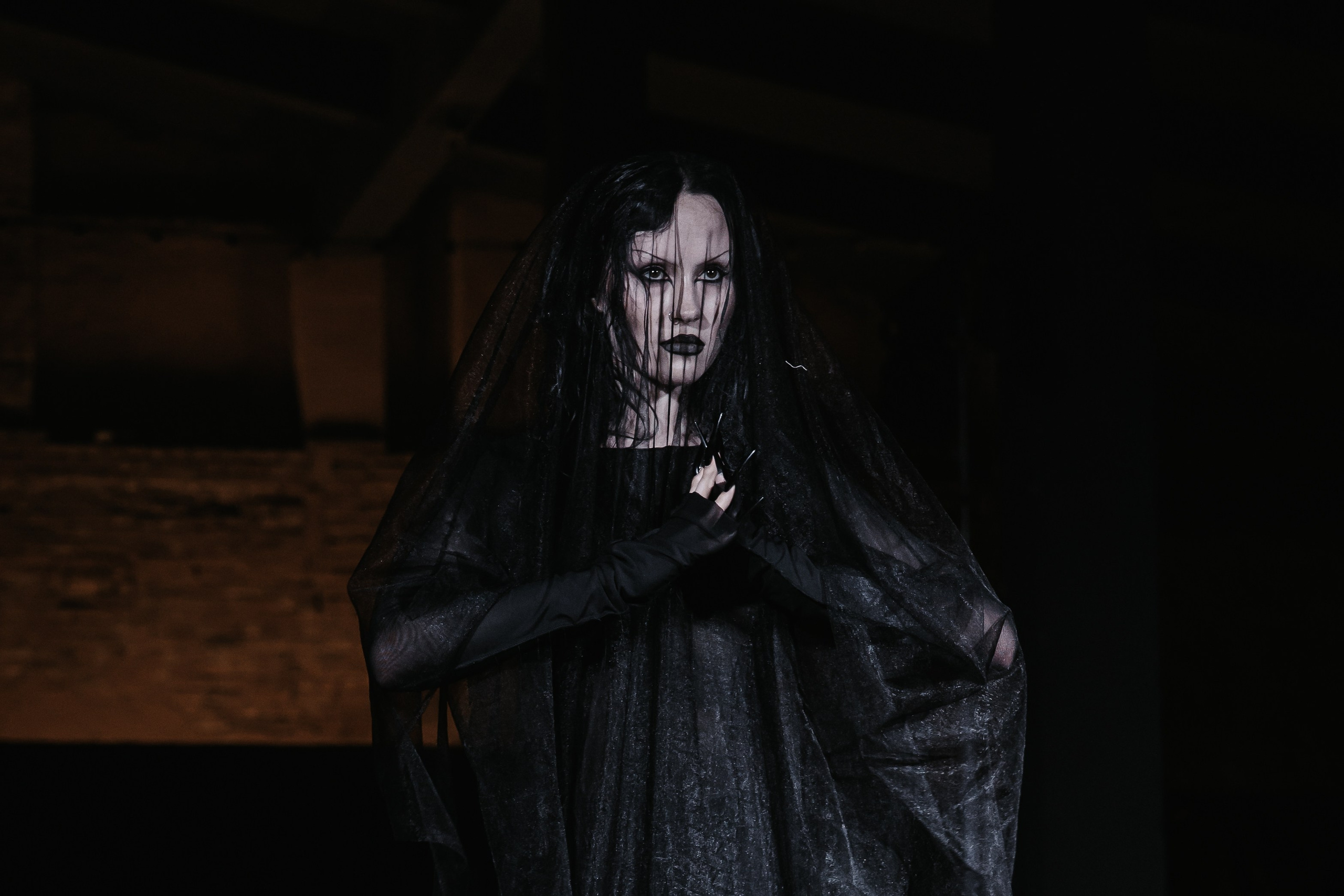 AUXI catwalk андеграунд показ-перфоманс. Фотограф в Санкт-Петербурге Вагнер Юлия