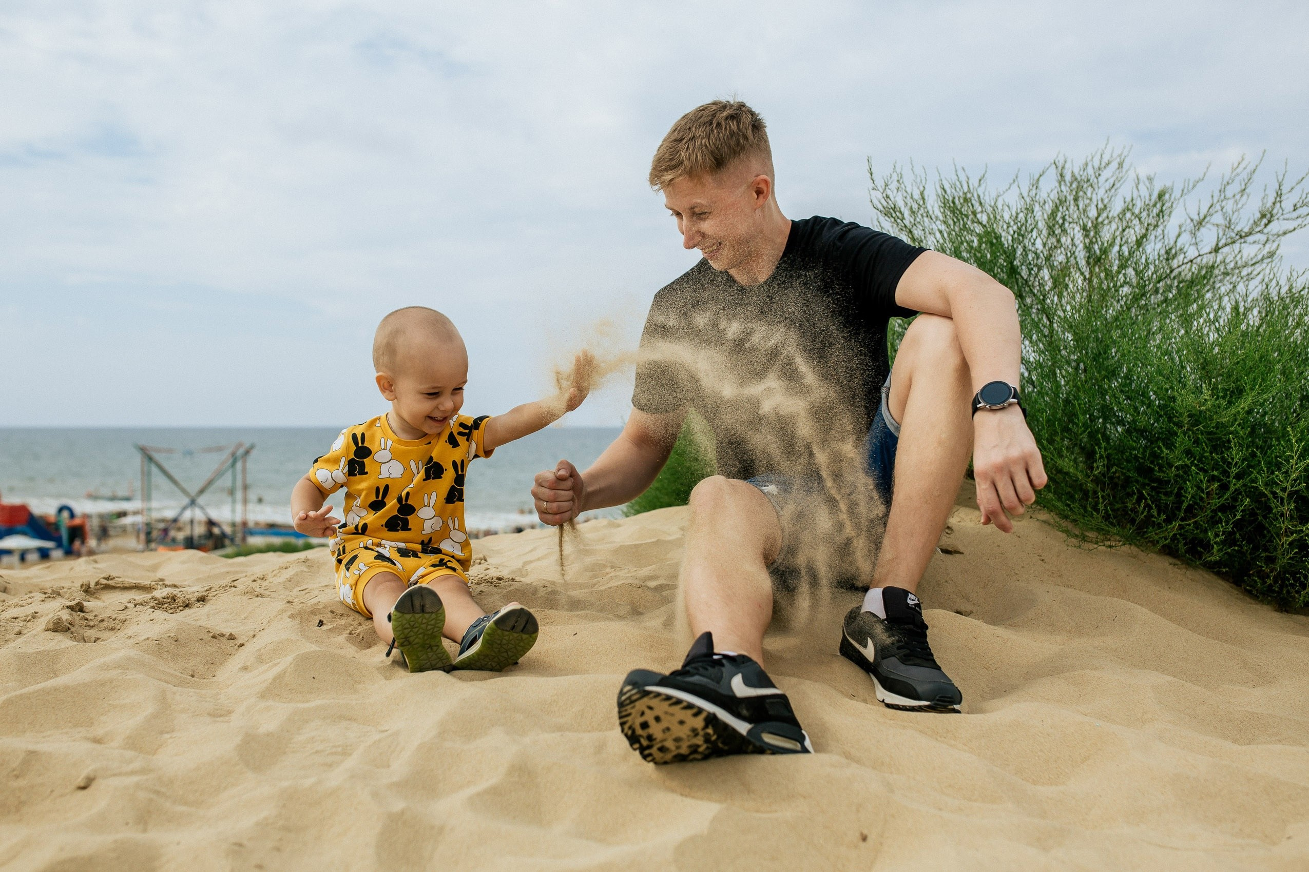 Семейная фотосессия отца и сына в Джемете