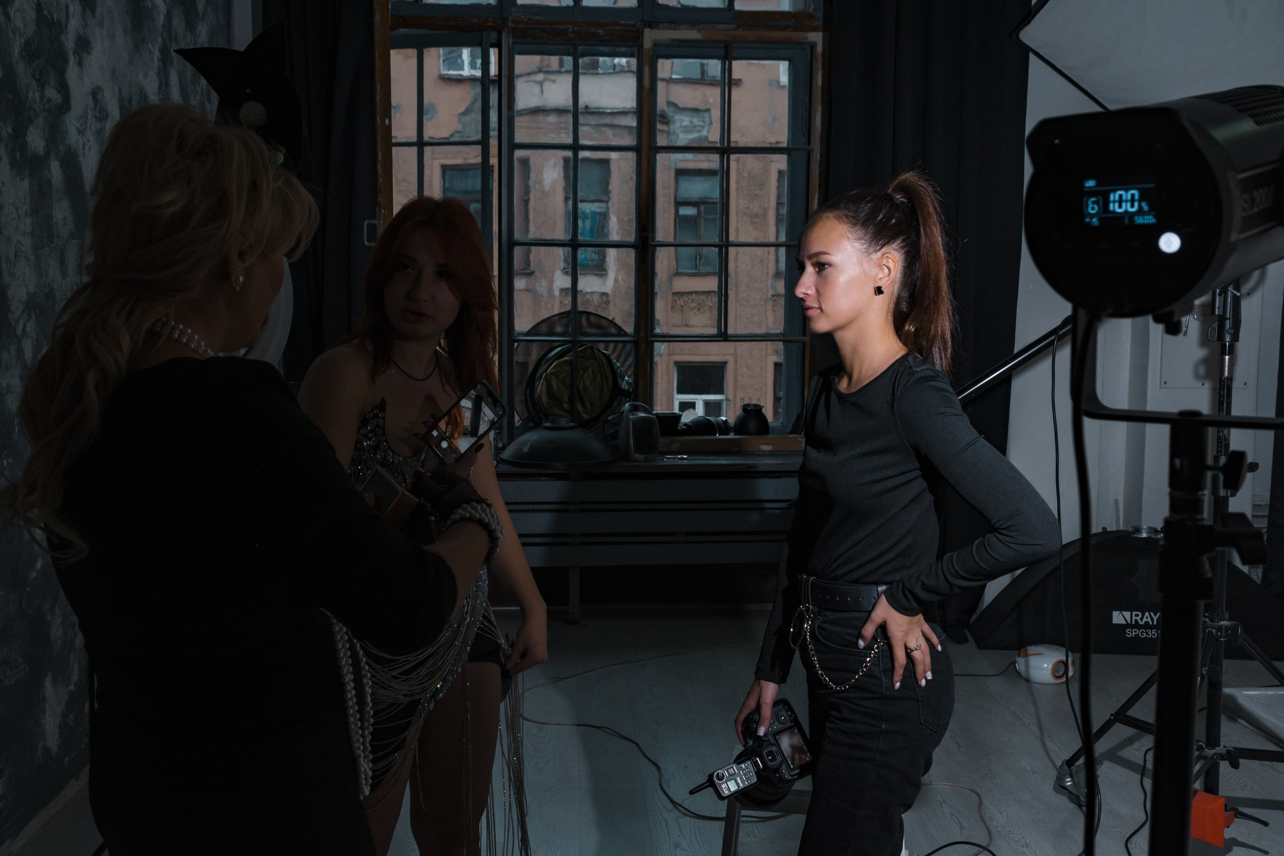 Фэшн-съёмка участниц Миссис Бизнес Гатчина 2023. Портретный фотограф в Санкт-Петербурге Дмитриева Наталия