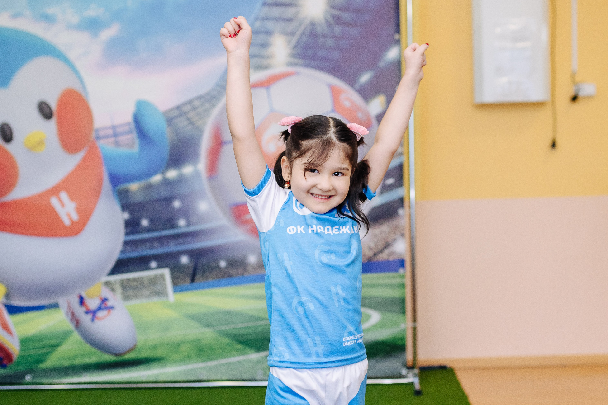 Фотосессия с кубком в детских садах г. Магнитогорска. Денис Прохоров Фотограф в г. Магнитогорск