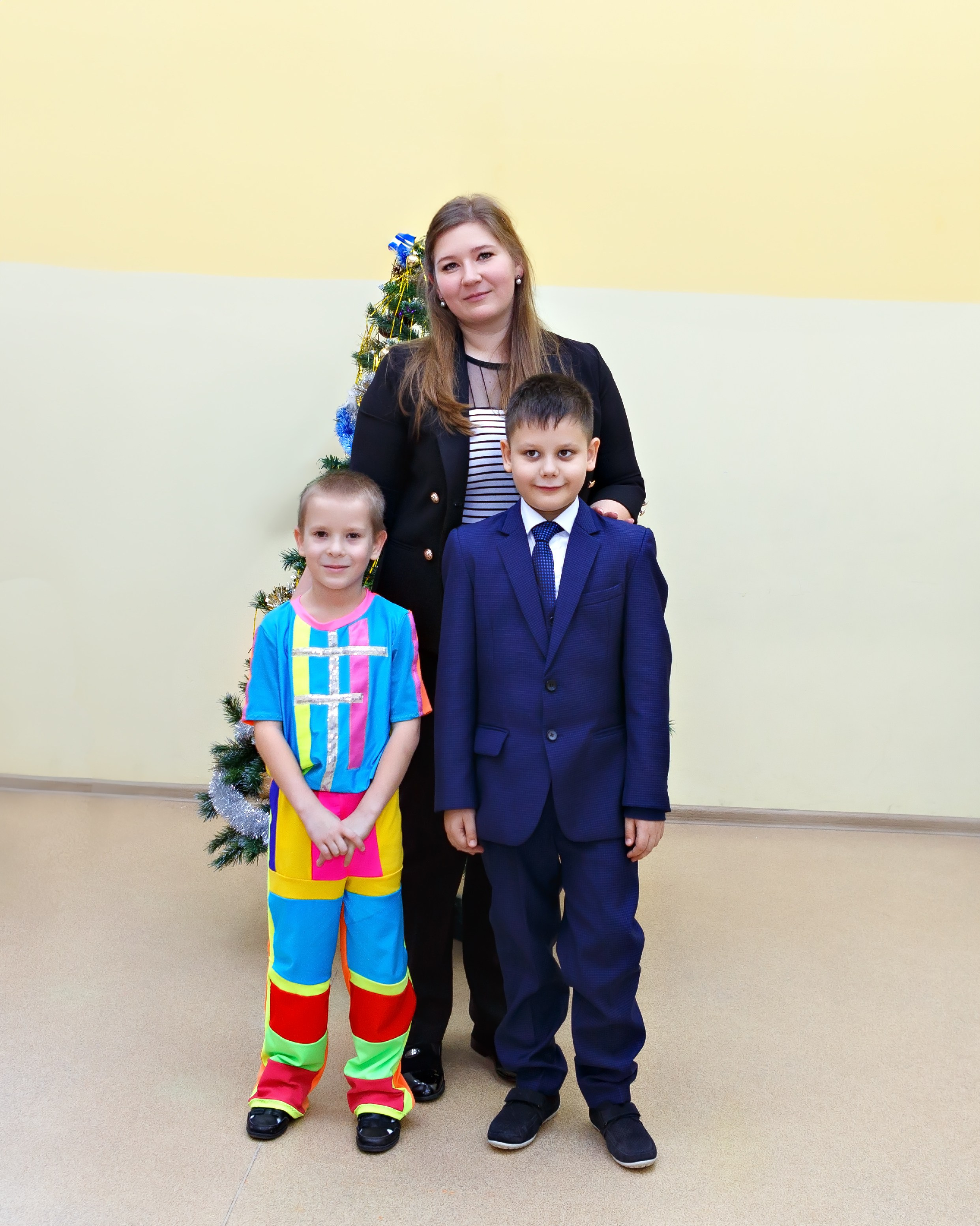 Новогодний утренник в школе. Выпускные альбомы и школьный фотограф в Подольске, Троицке, Щербинке, Москве и Московской области