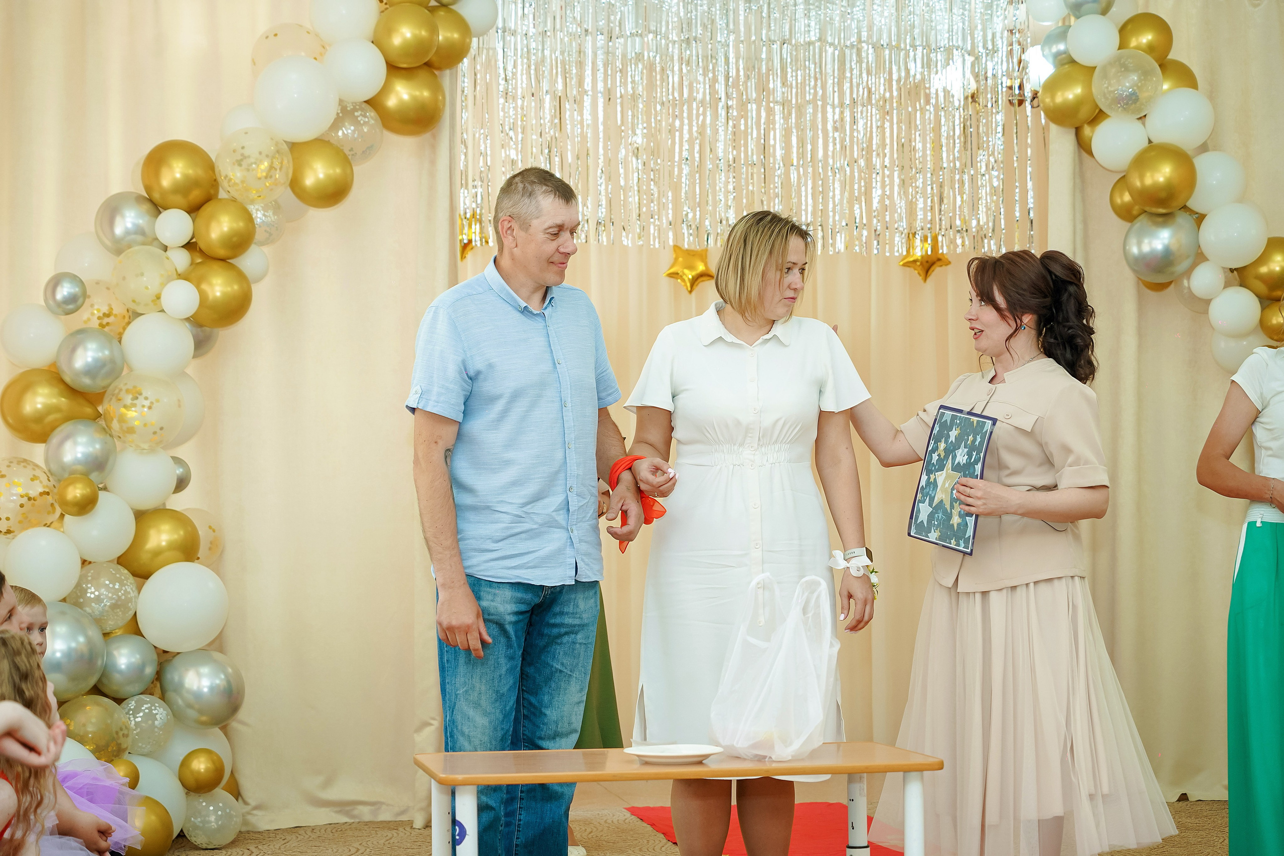 Фотосъемка видеосъёмка фотограф видеооператор новогодних утренников  в. Фотограф, видеооператор Нина Коршунова