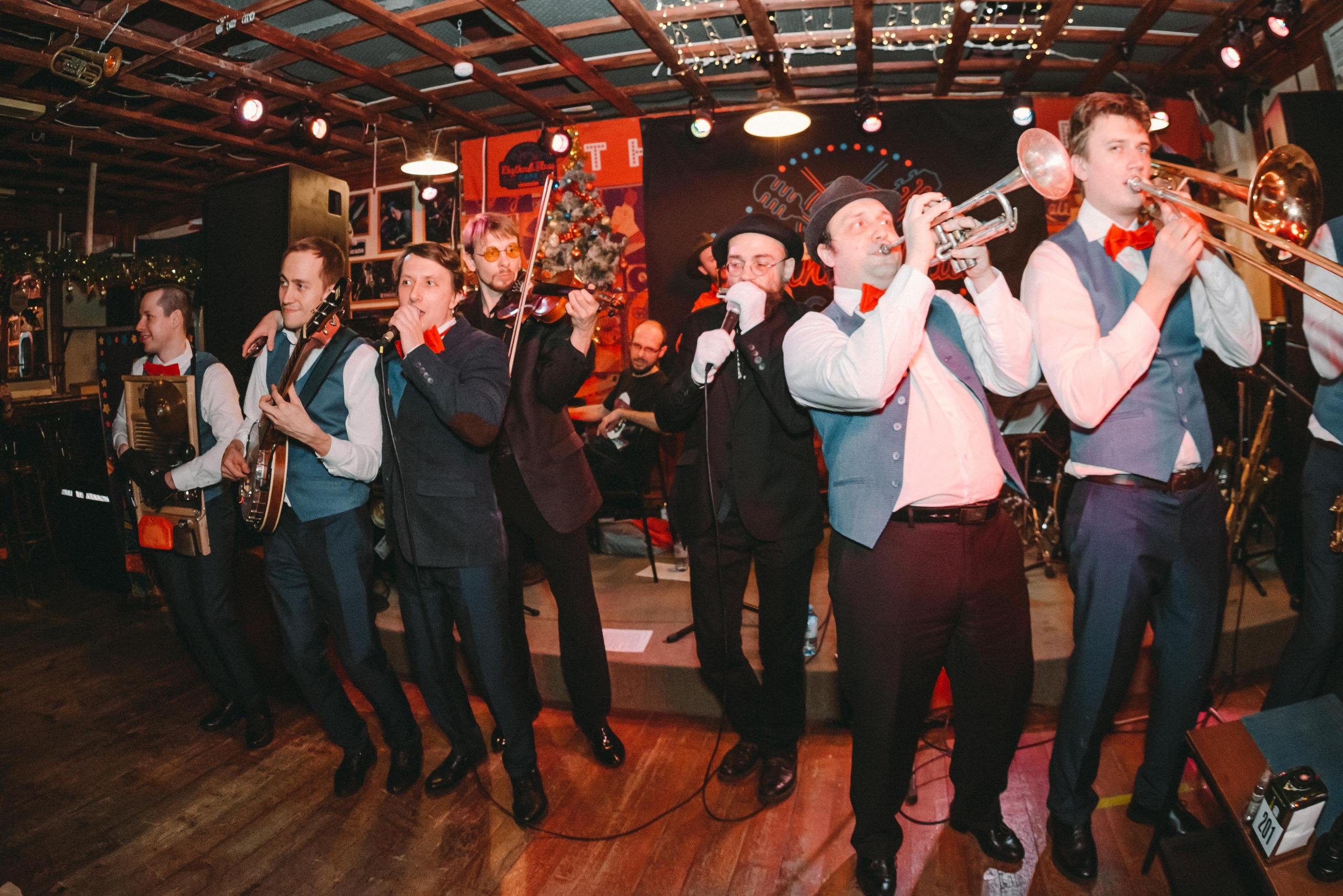 Старый Добрый Диксиленд и Бугабу бэнд. Фотограф Сонкина Татьяна