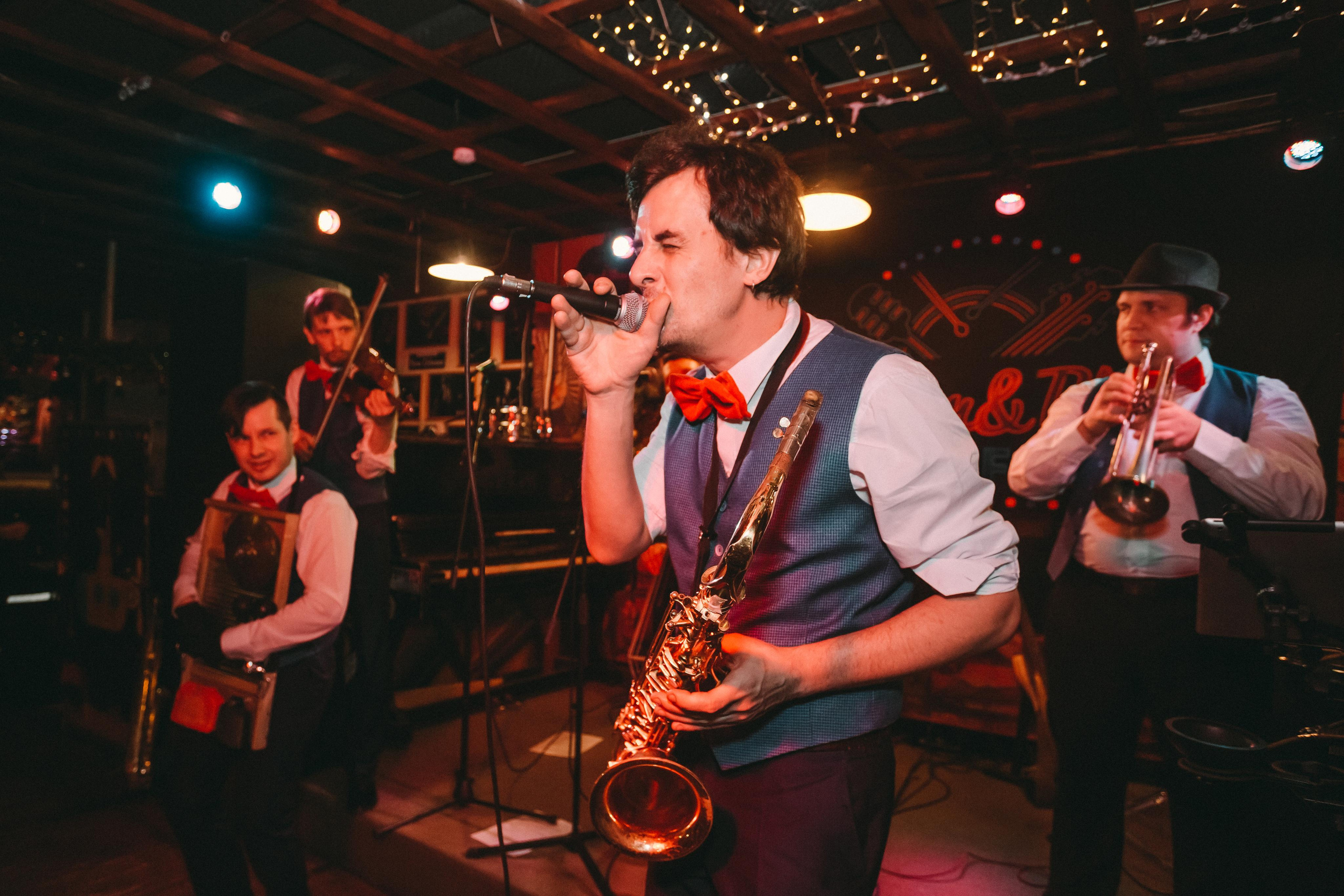 Старый Добрый Диксиленд и Бугабу бэнд. Фотограф Сонкина Татьяна