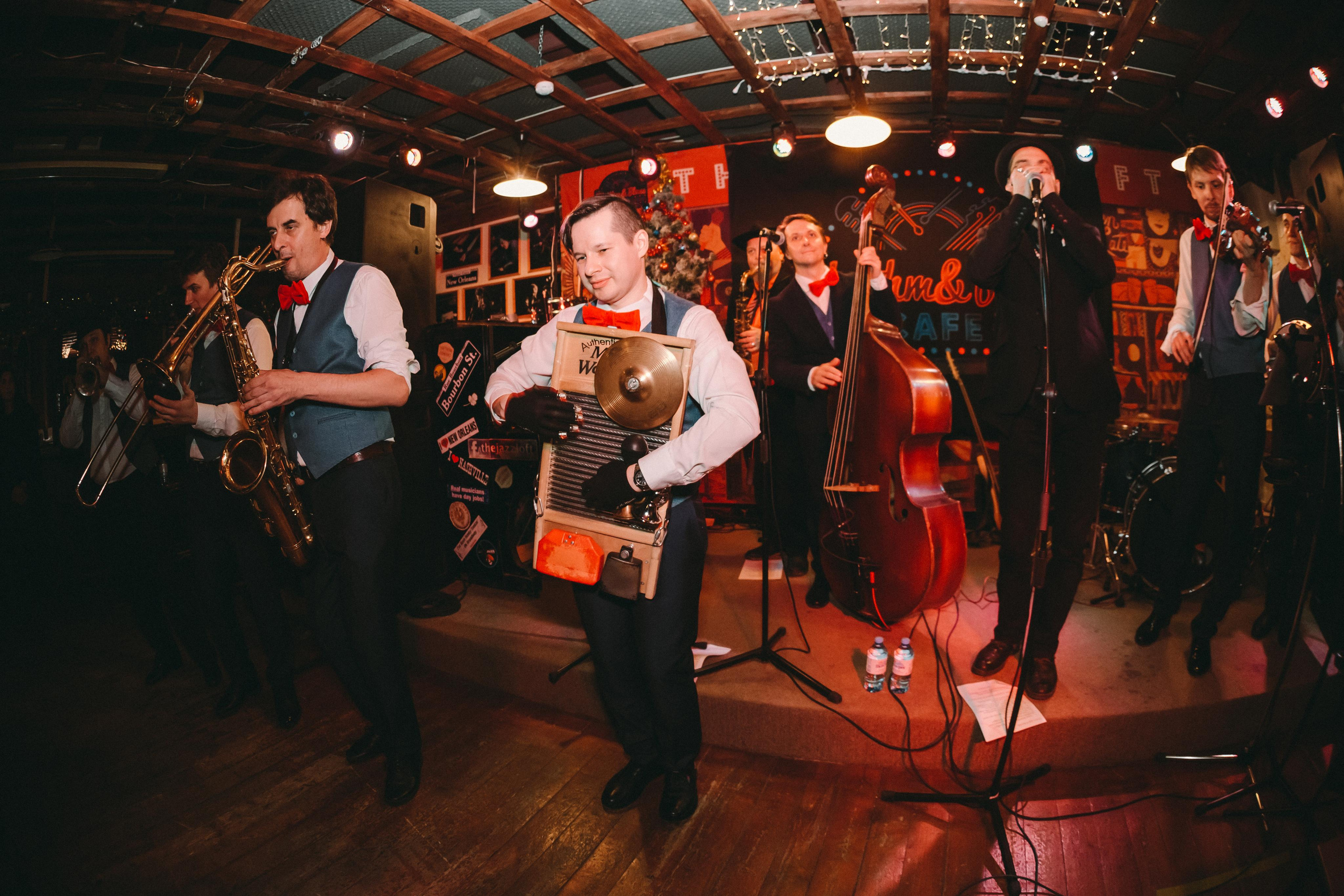 Старый Добрый Диксиленд и Бугабу бэнд. Фотограф Сонкина Татьяна