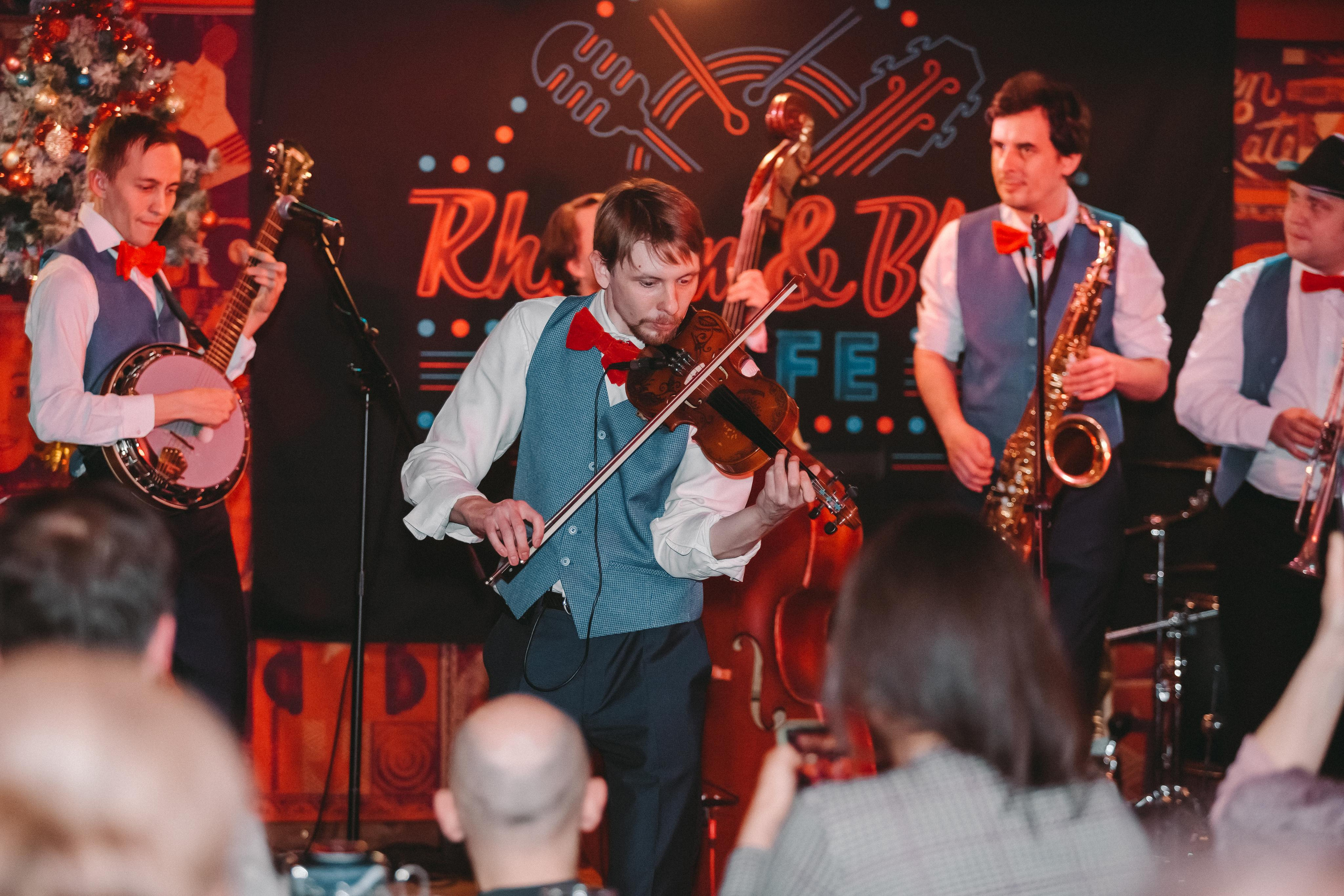 Старый Добрый Диксиленд и Бугабу бэнд. Фотограф Сонкина Татьяна