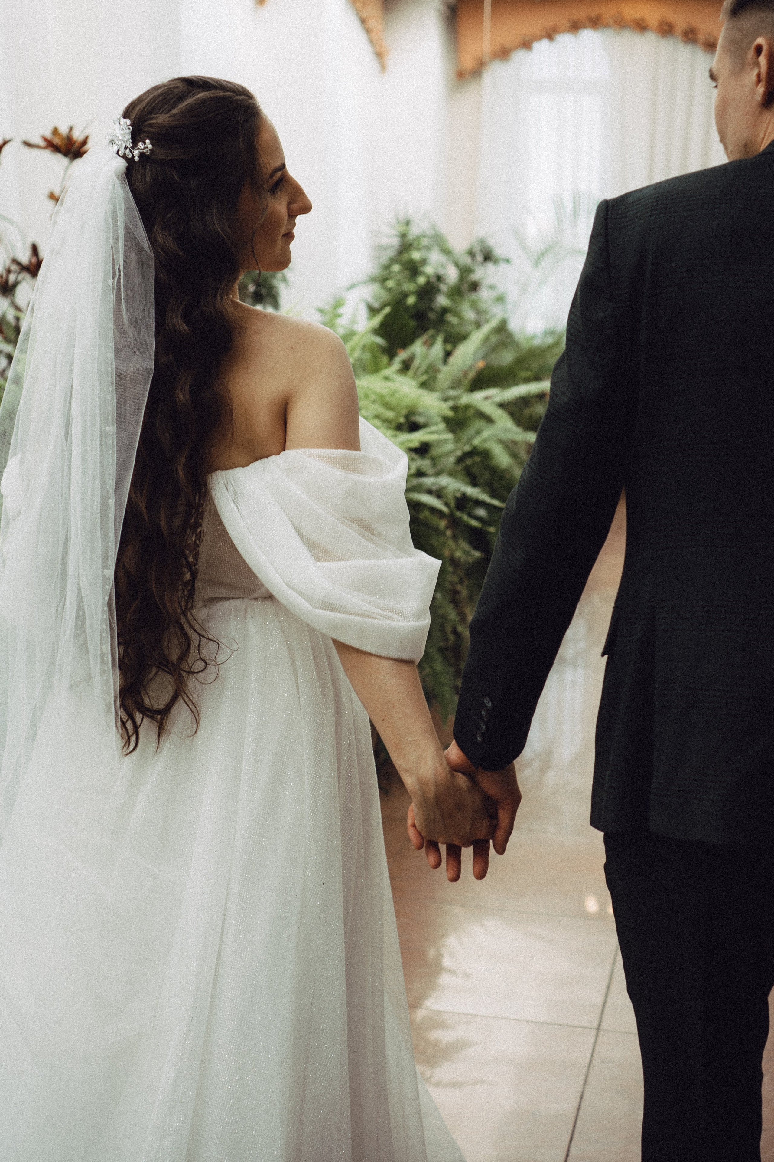 СВАДЕБНАЯ СЬЕМК В ПАРКЕ 300-ЛЕТИЯ. Профессиональный фотограф, Санкт-Петербург — Виктория Богомолова