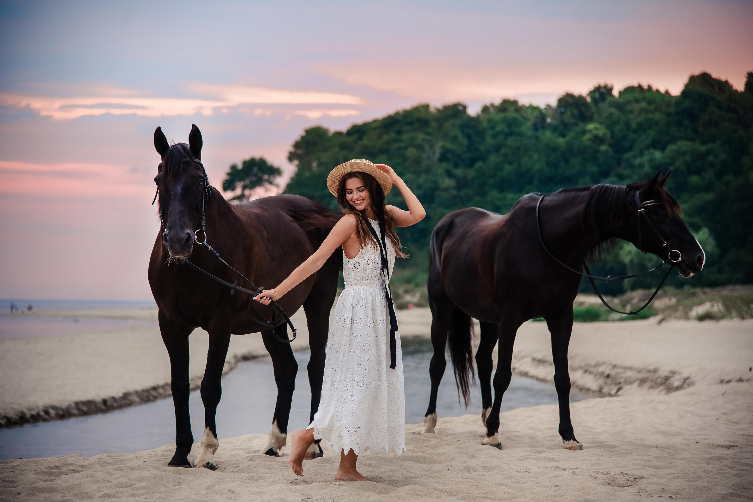Фотосессии с лошадьми. Контент фотограф в Москве Лихачева Ксения