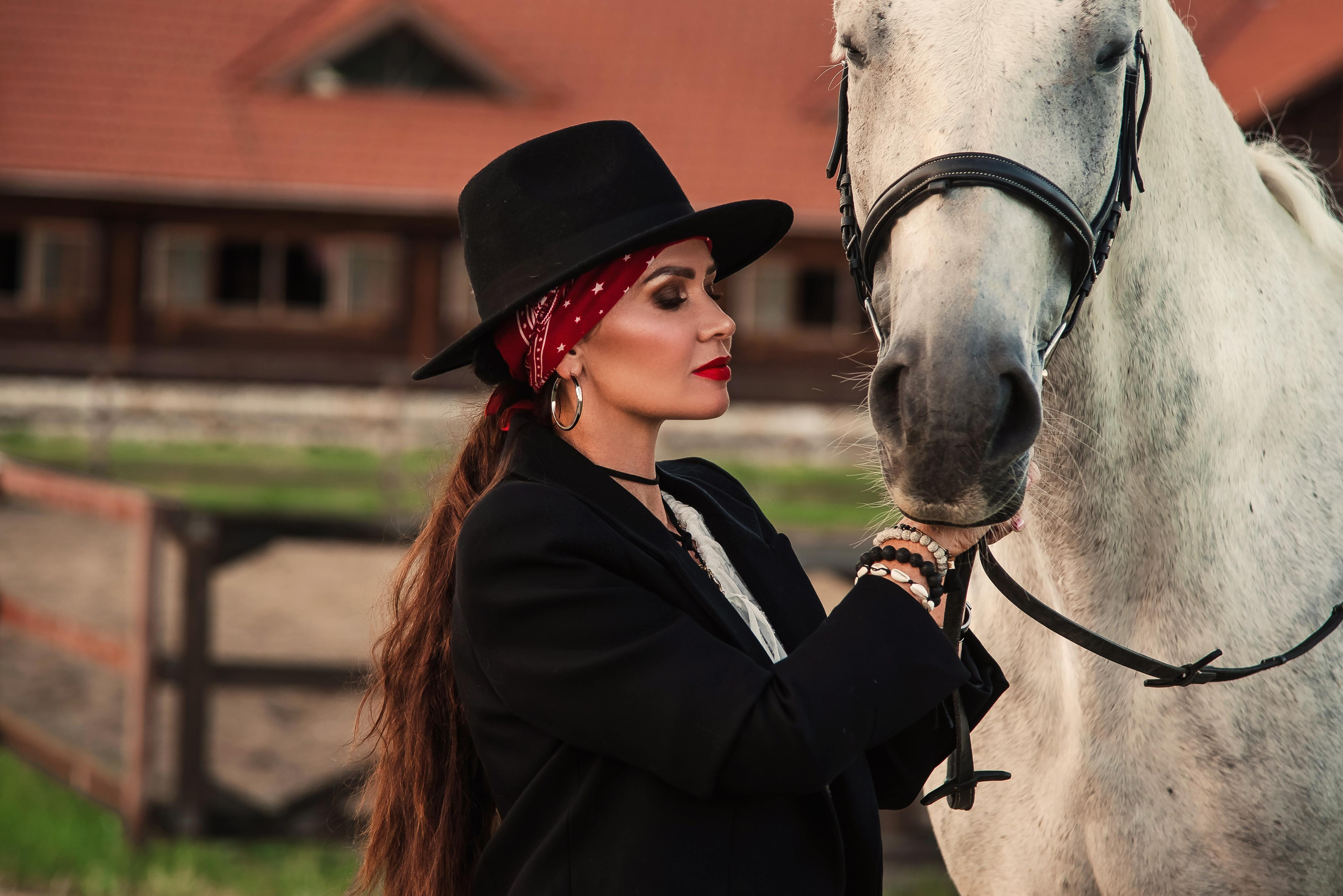 Фотосессии с лошадьми. Контент фотограф в Москве Лихачева Ксения