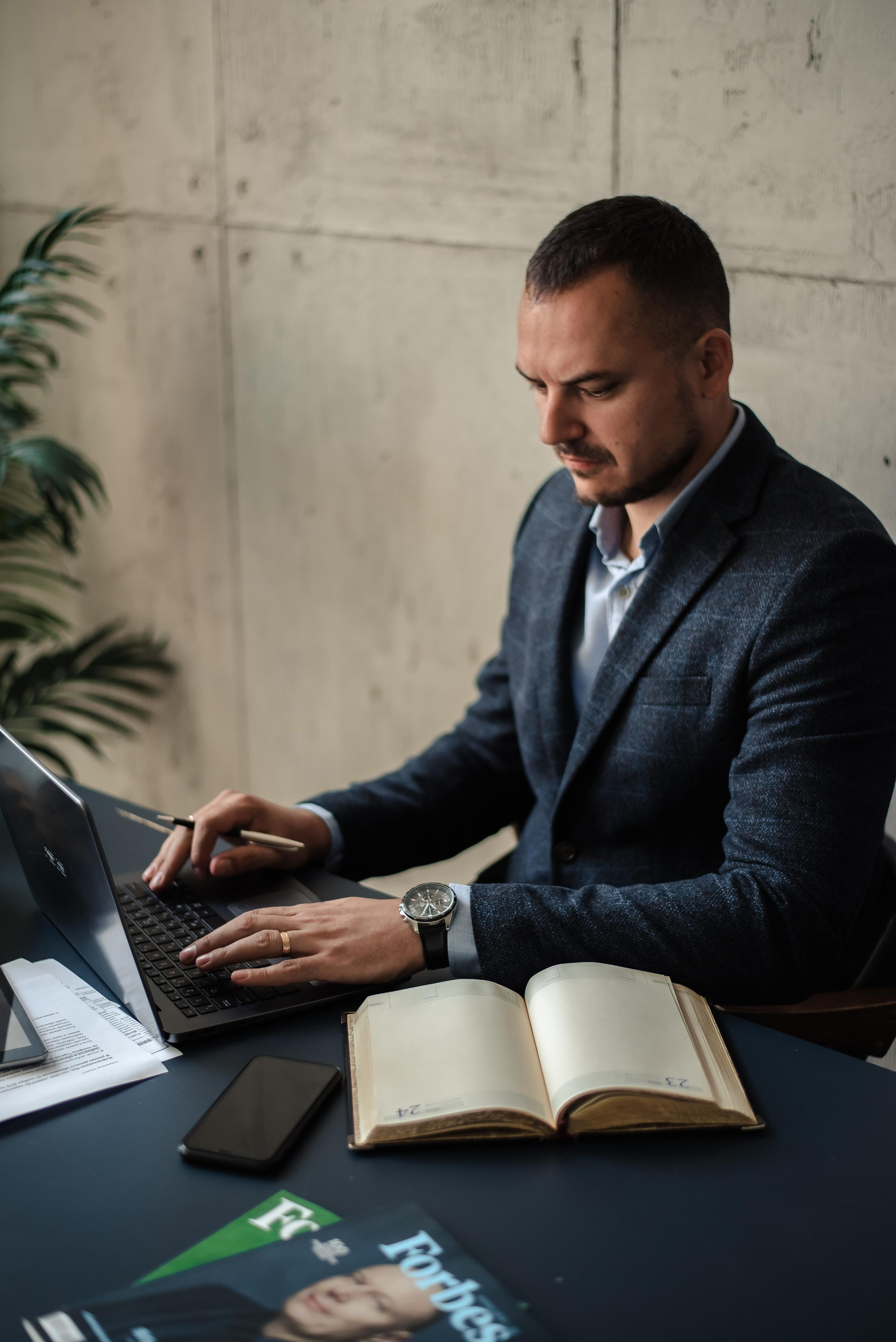 Блог бухгалтера. Контент фотограф в Москве Лихачева Ксения