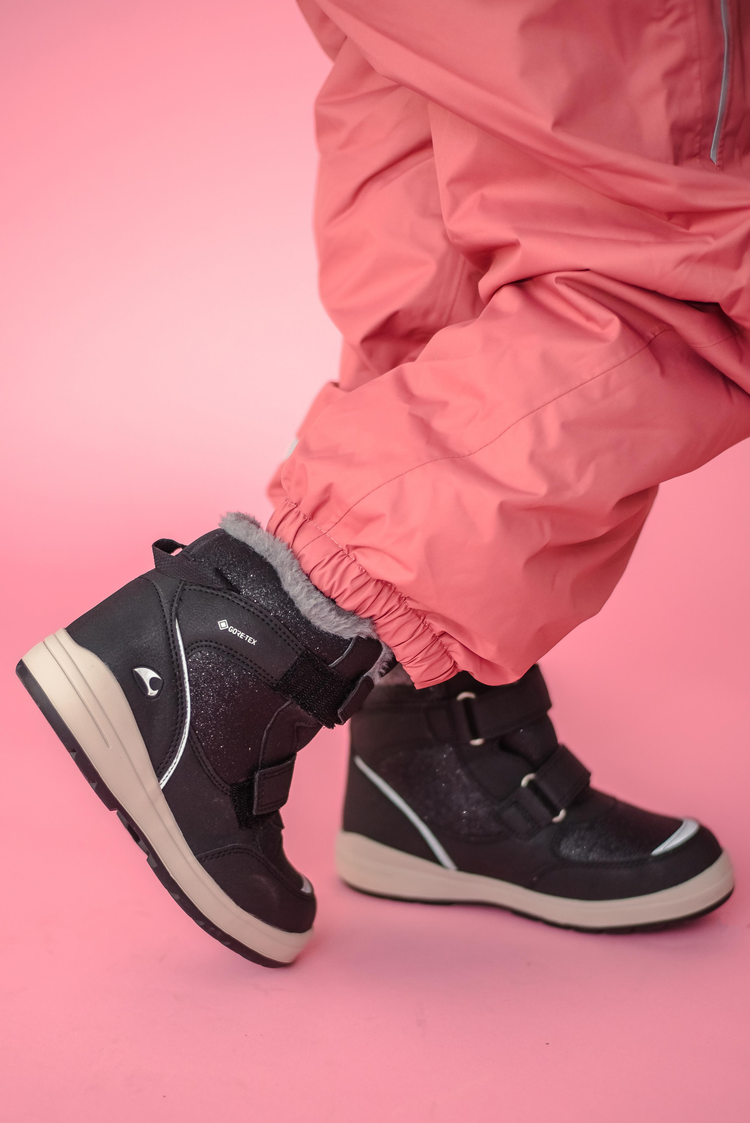 Детская одежда (фон). Контент фотограф в Москве Лихачева Ксения