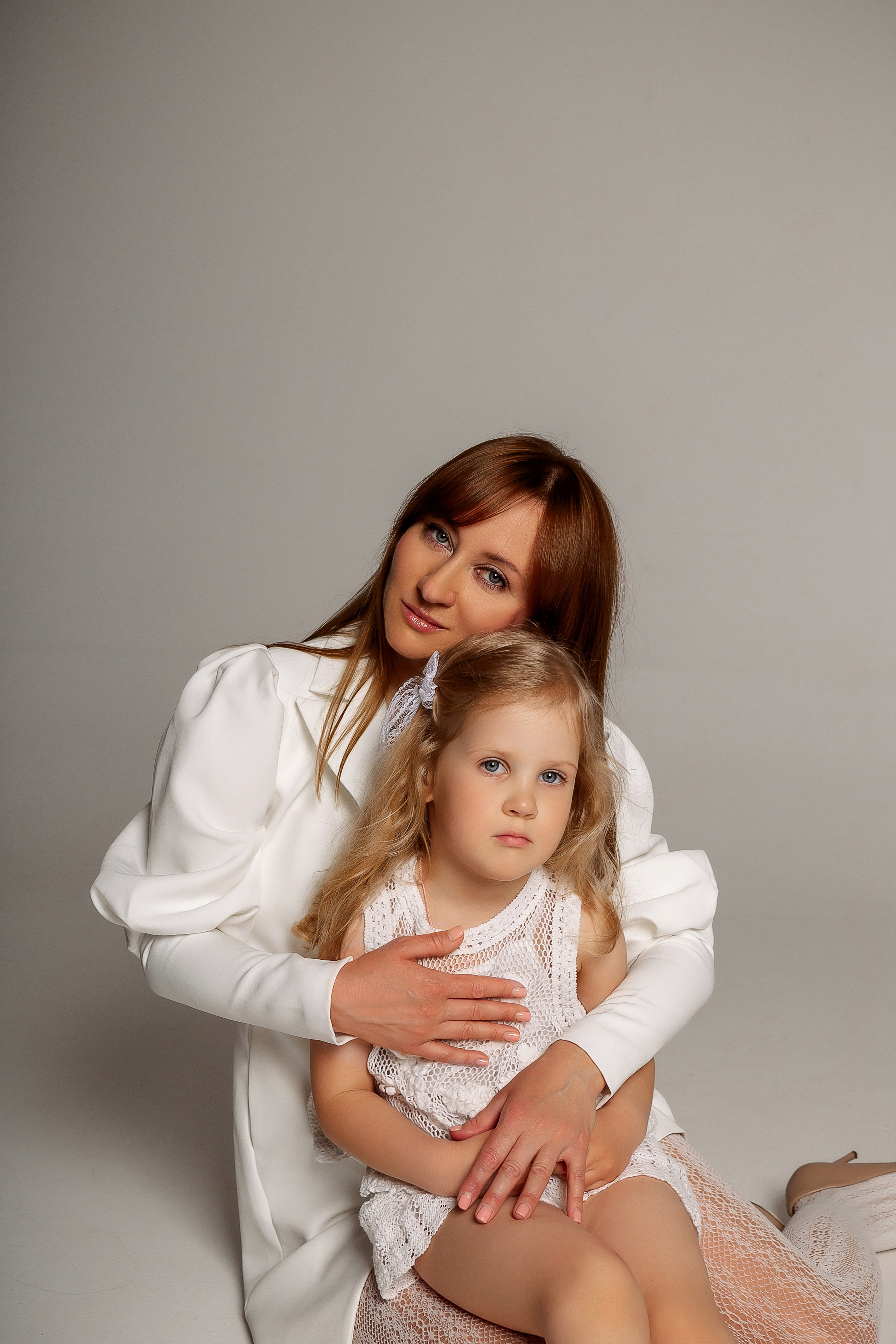 Ирина и Стефания. Семейный детский фотограф. Фотосессия в Минске