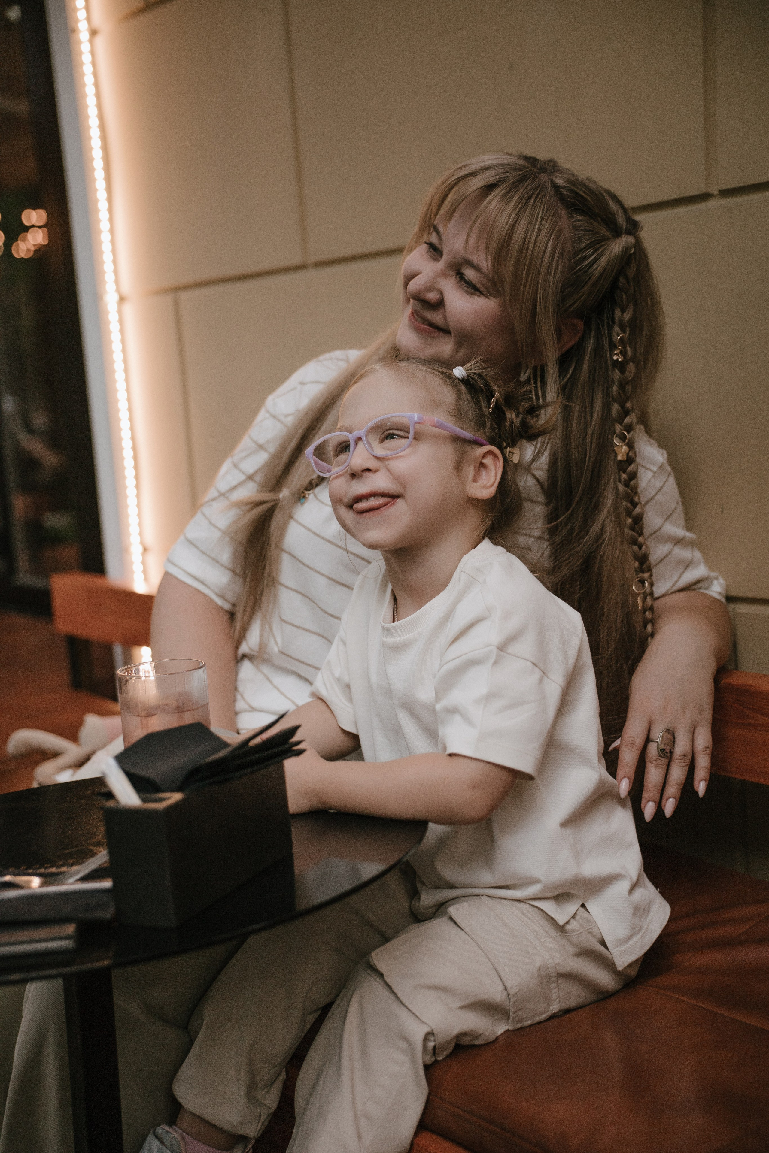 Настя и Аришка. Главная