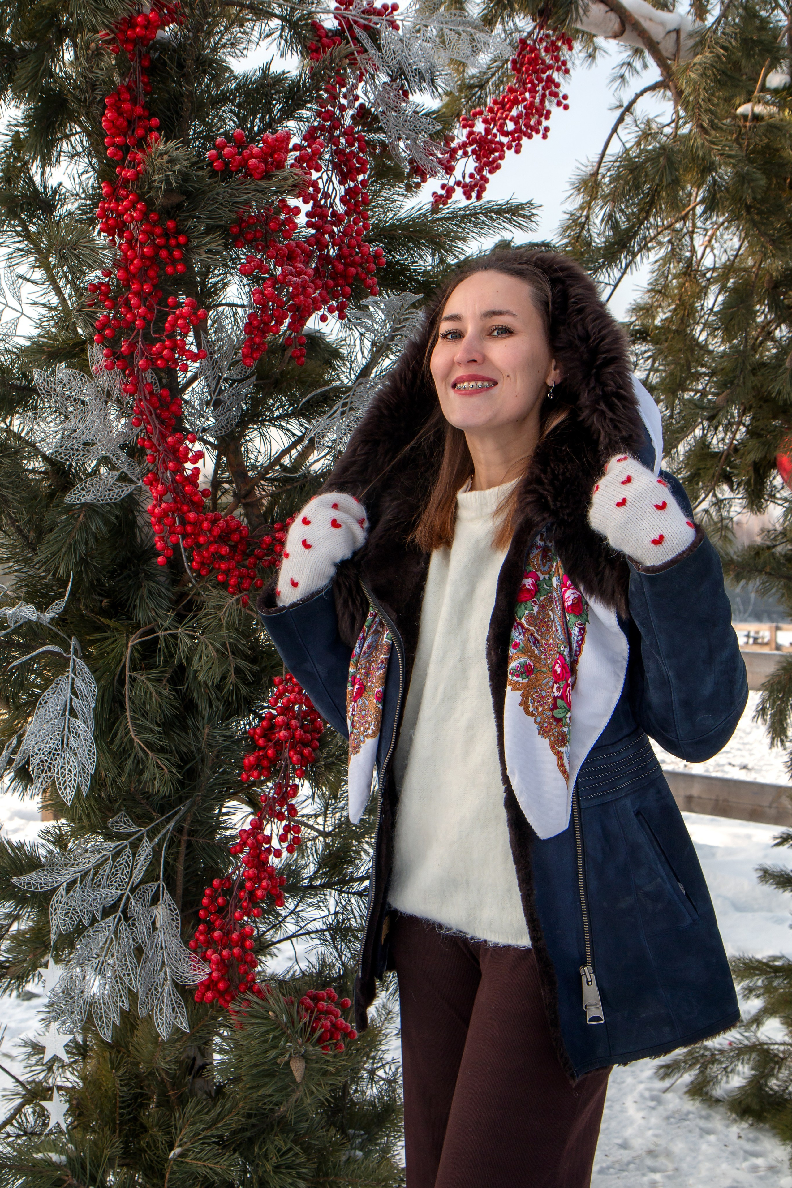 Анастасия с семьей. Участники «Новогоднего фотопроект с лошадью». Фотограф в Шелехове, лучшие выпускные альбомы в Шелехове