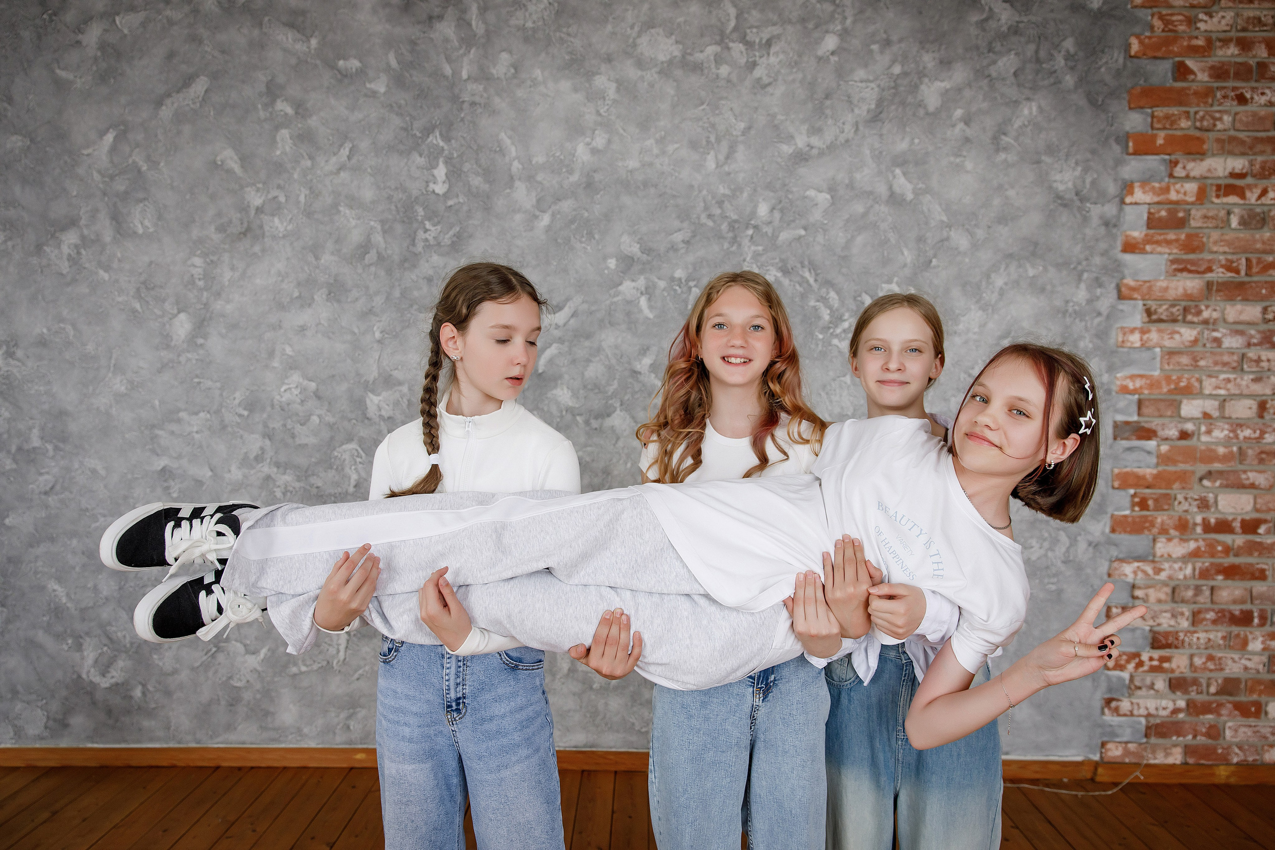 5А студийная фотосессия. Photoalbum-vl.ru