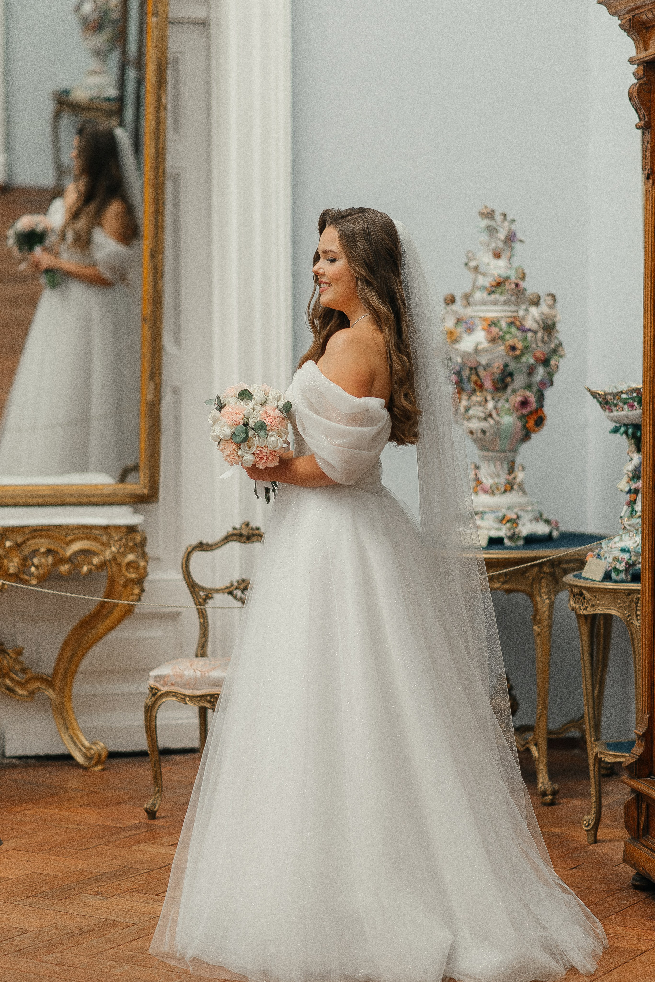 Михаил и Анна. Главная