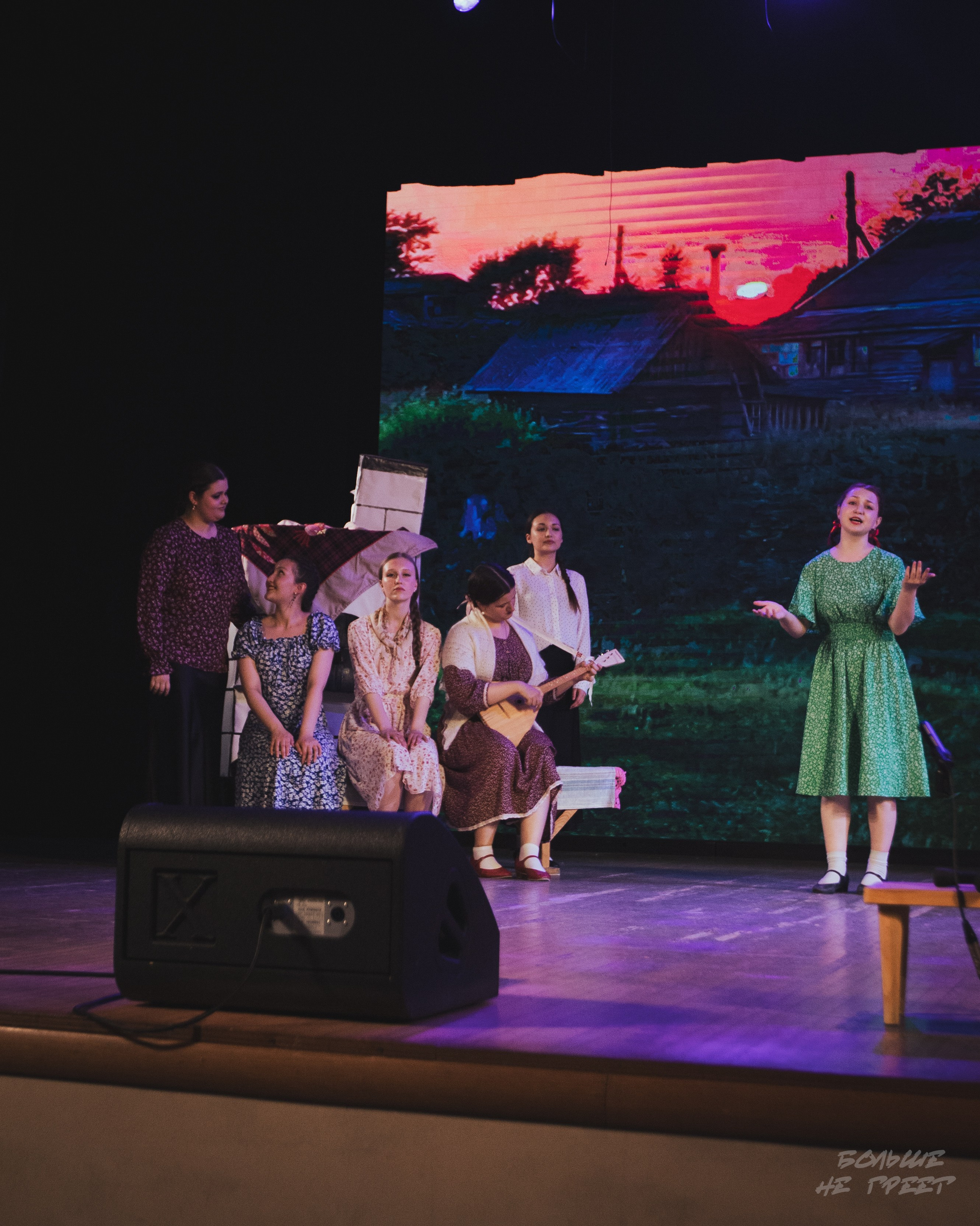 Отчетный концерт фольклорного ансамбля «Радовесъ». Больше не греет