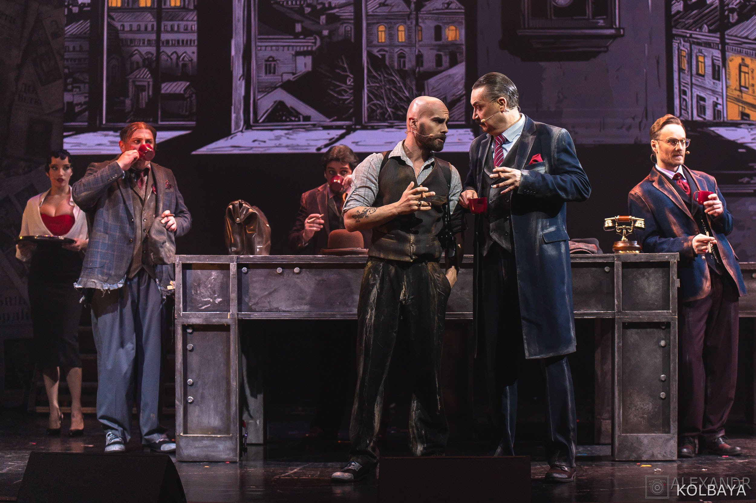Фотографии со спектакля «Однажды в городе N». Концертный и театральный репортажный фотограф в Москве Александр Колбая