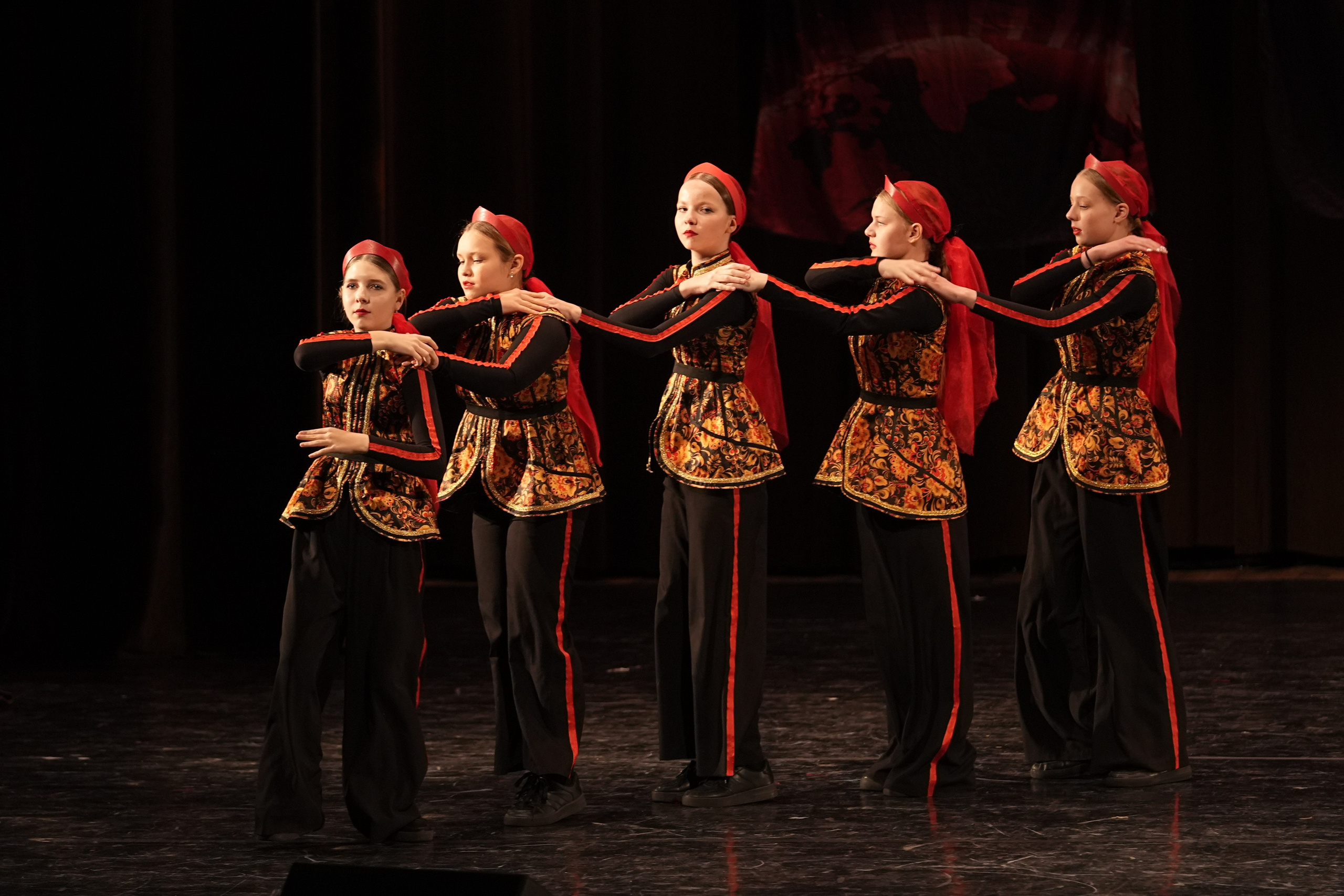 7 декабря, блок 1, г. Москва. Золотое яблочко