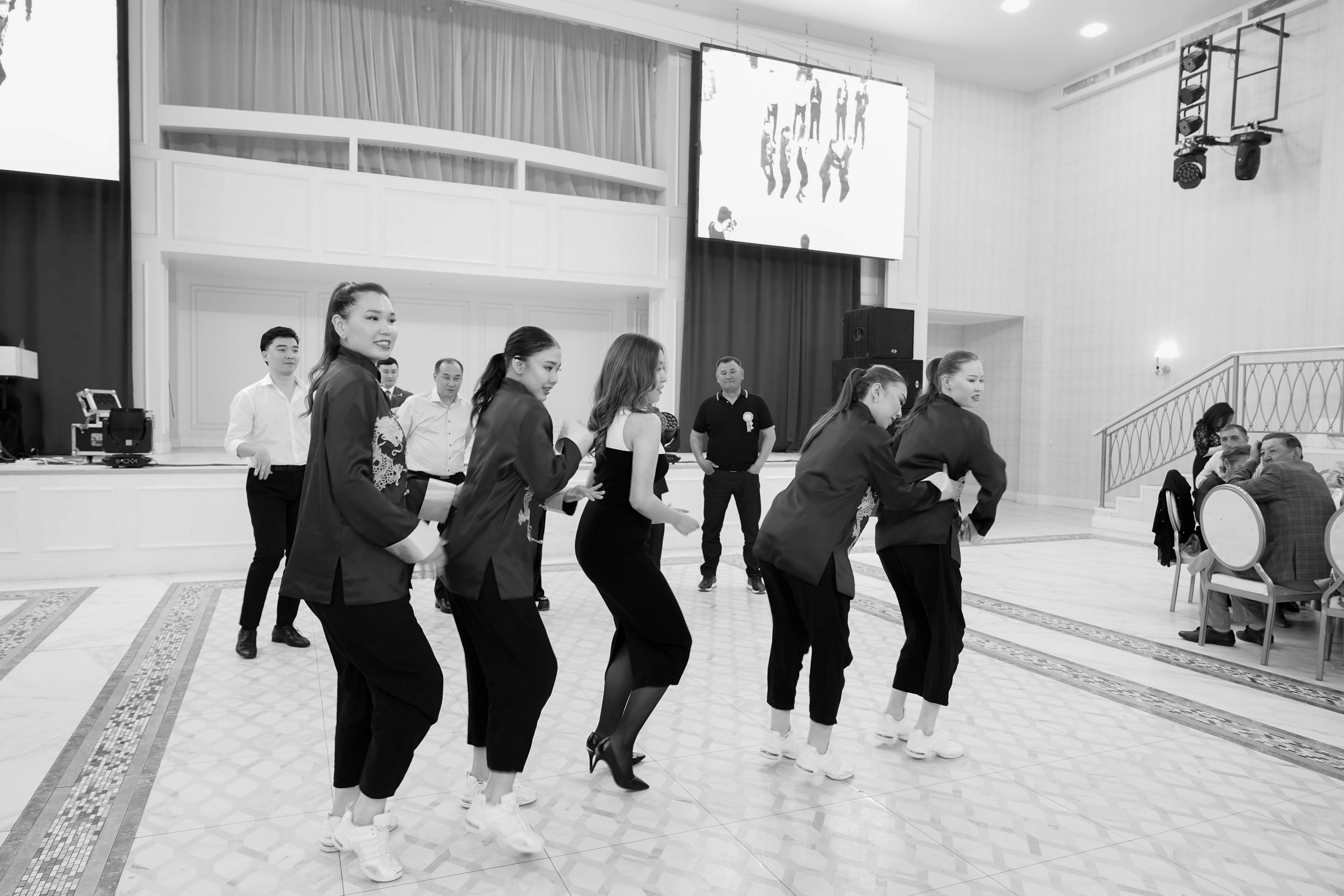 Dana uzatu. Фотограф Ернар Ержанов