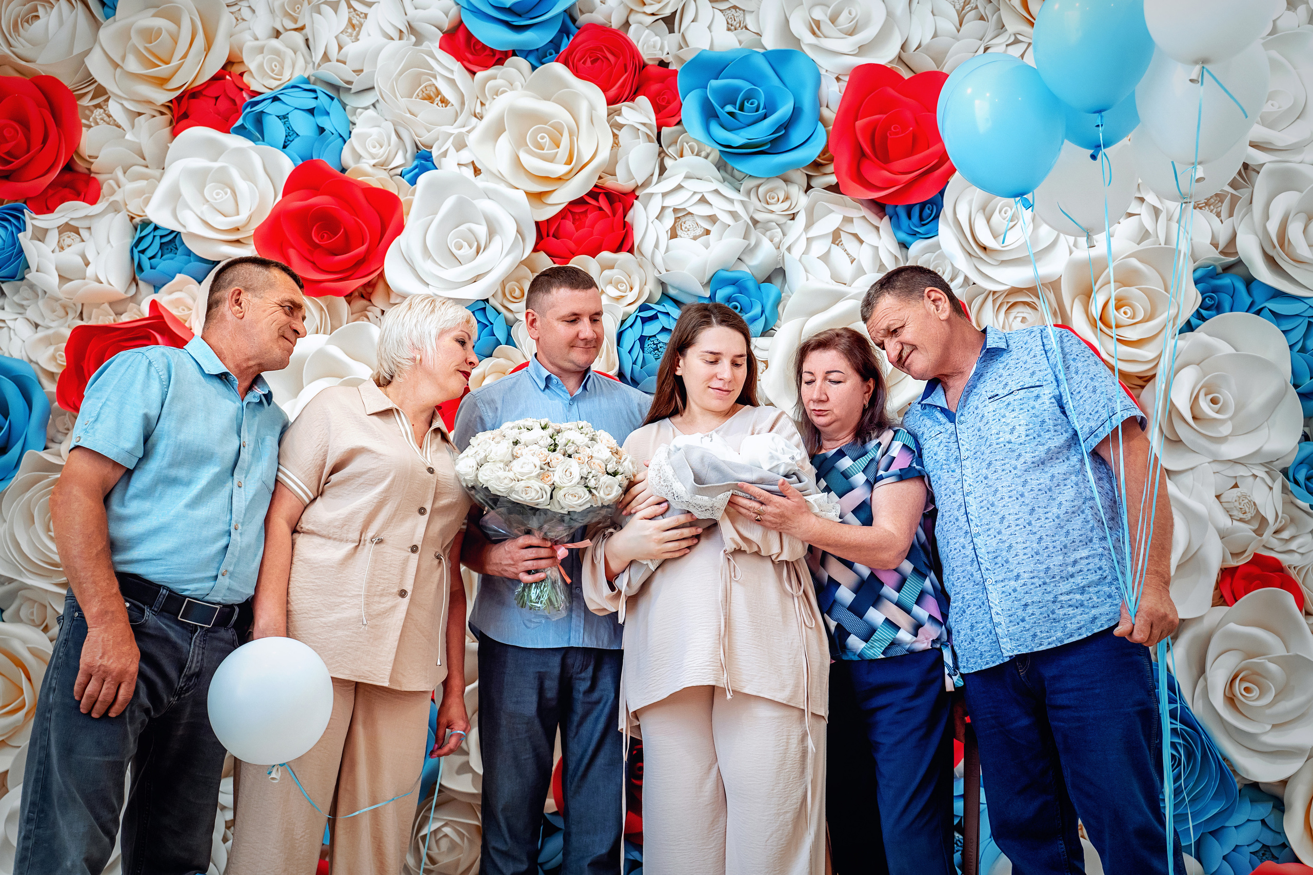 Выписка из роддома ММКЦ Коммунарка. Фотограф на выписку из роддома. Фотограф \ Видеограф на Крещение, Венчание Москва| Семейные съемки