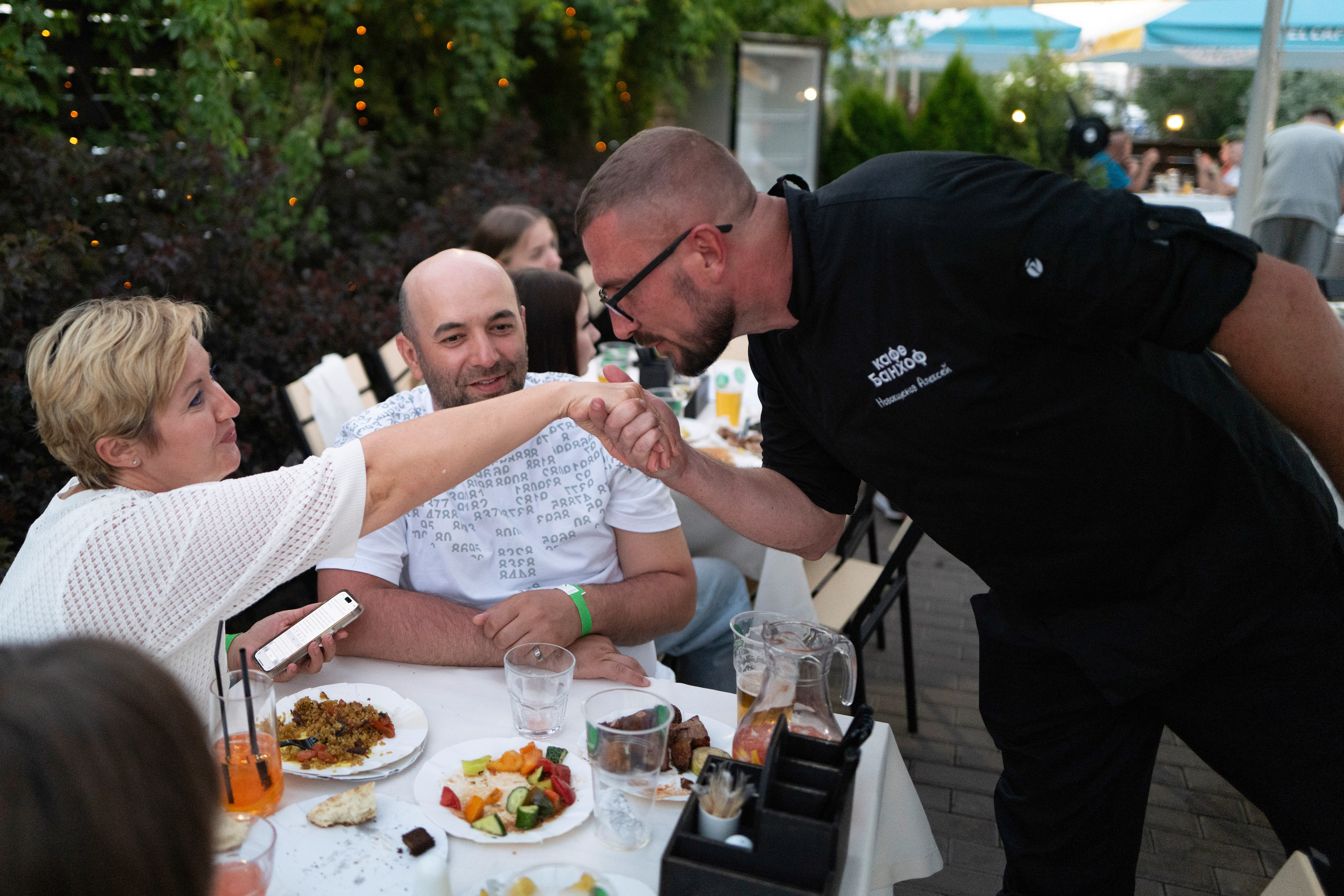 BBQ Безлимит (Bahnhof). Maxon Magnusson