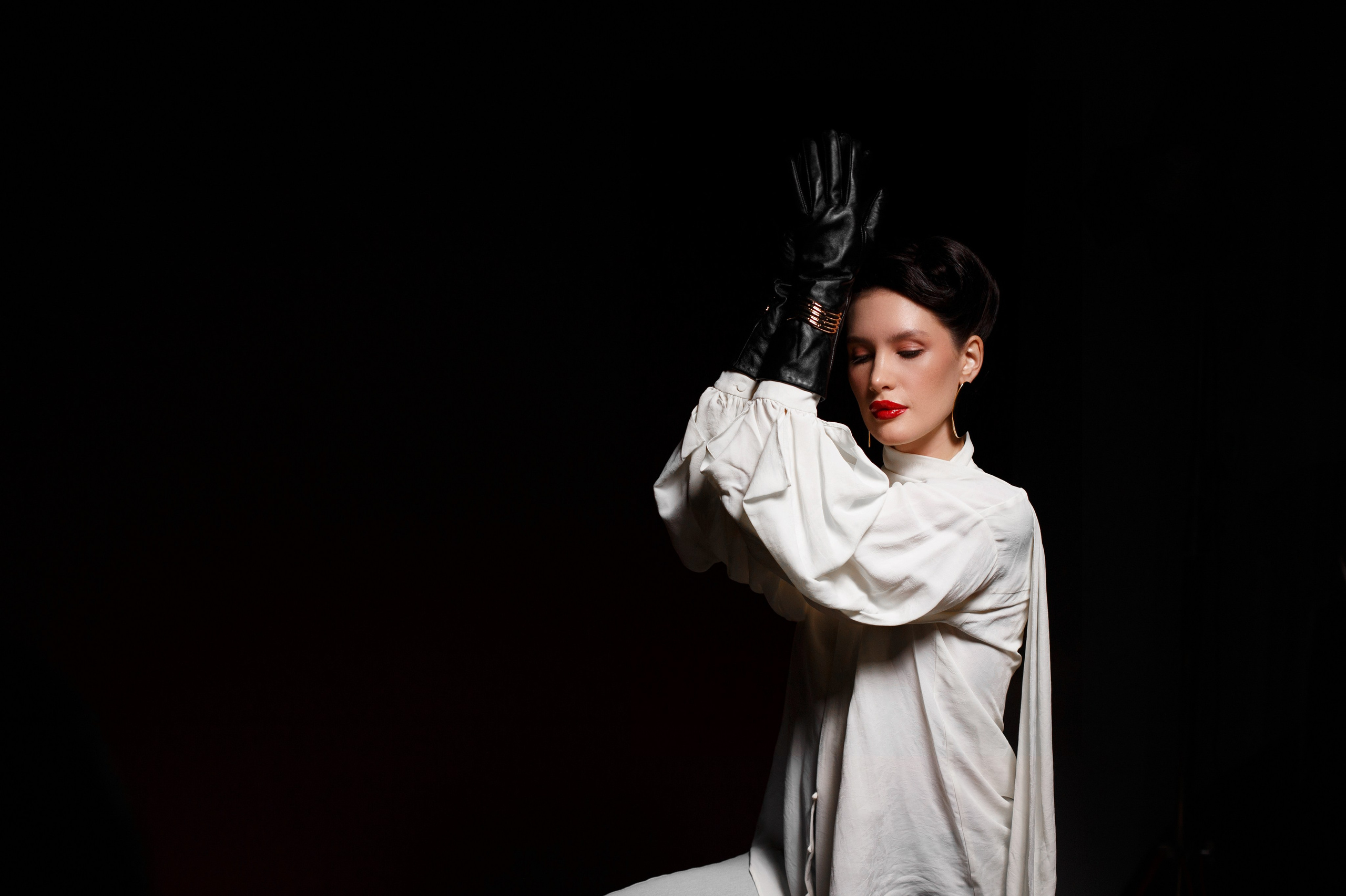 Студийная съемка женского бьюти портрета Пятигорск. Фотограф Ставрополь Пятигорск Елизавета Дарина