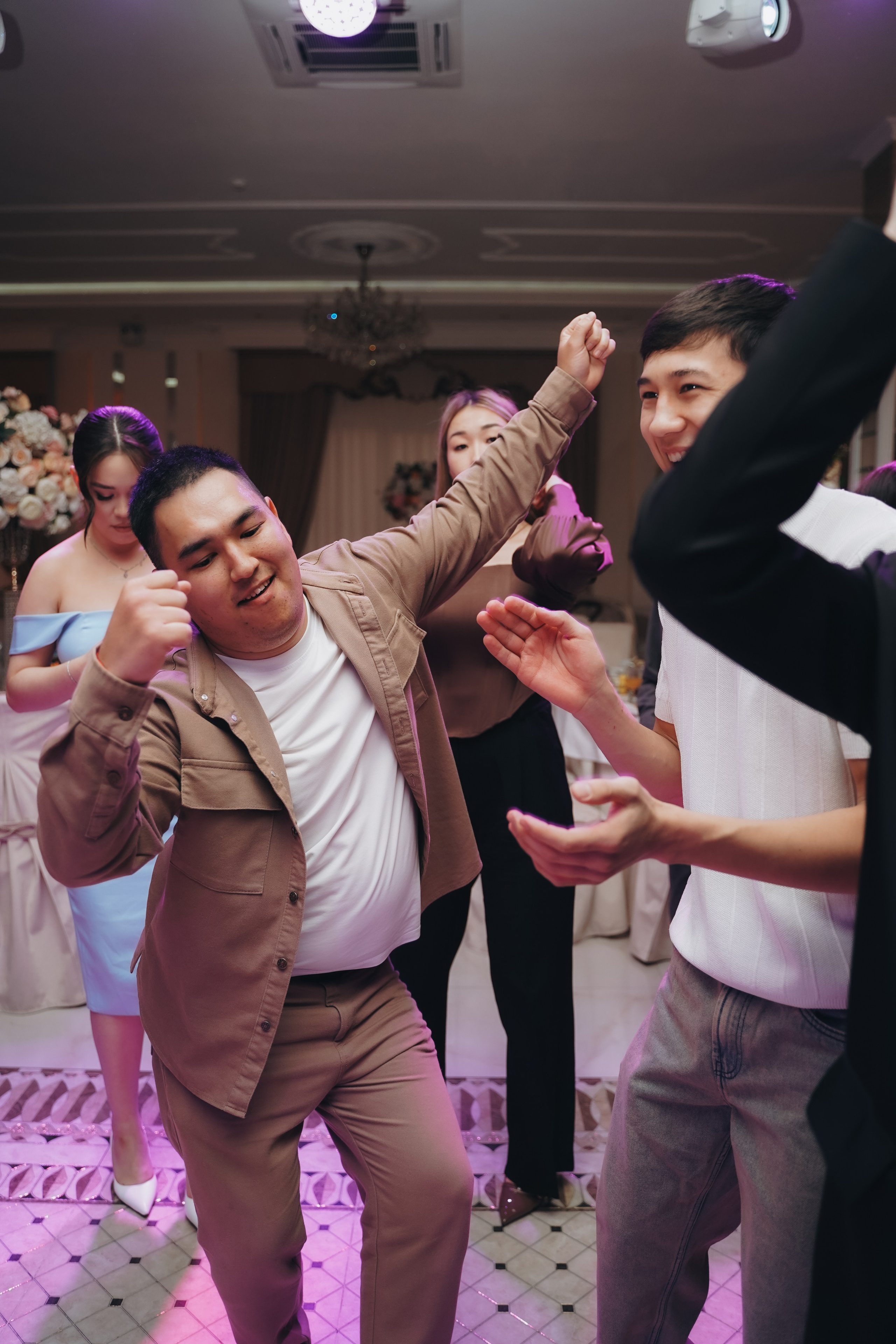 Банкет — 19.04. Фото и видео для вас в Астрахани!