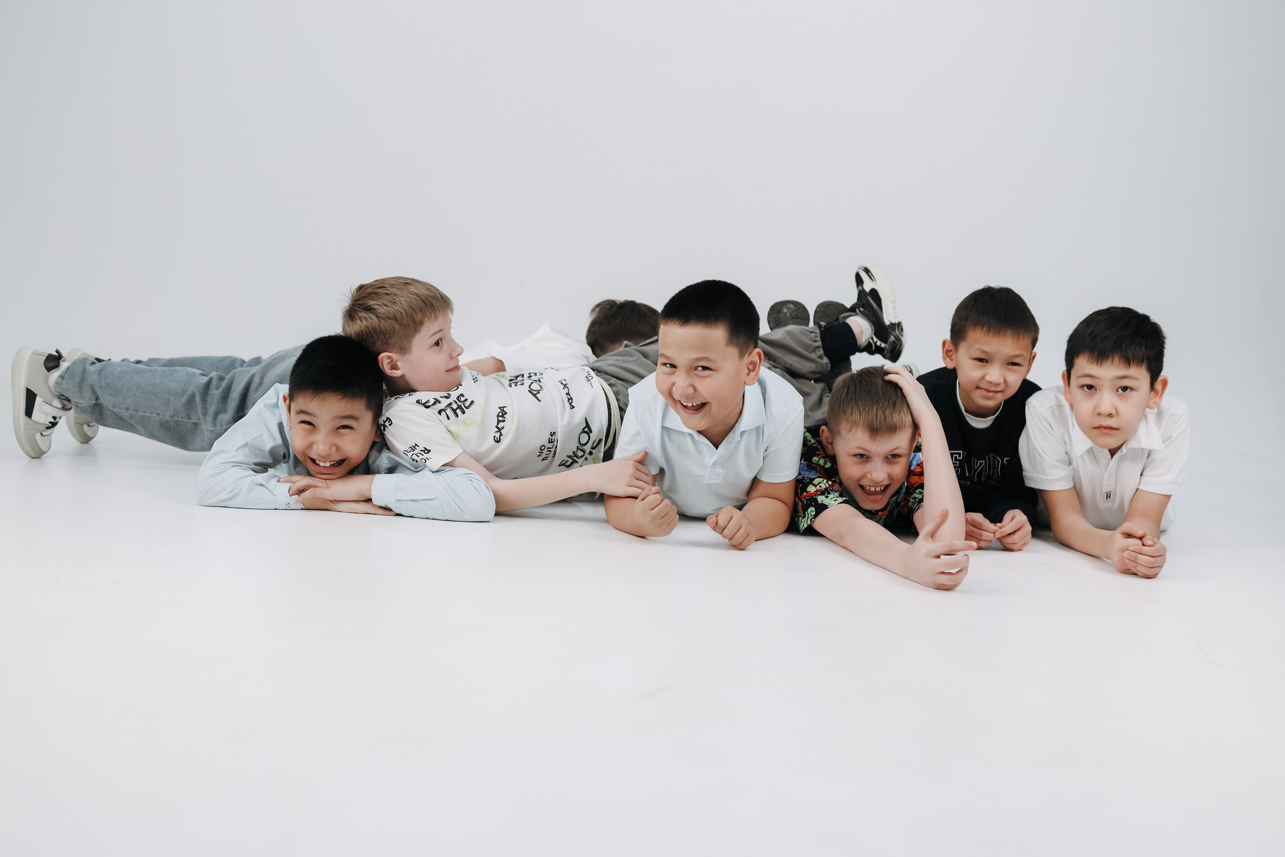 Выпускники. Фотограф в Жезказгане. Графический дизайнер