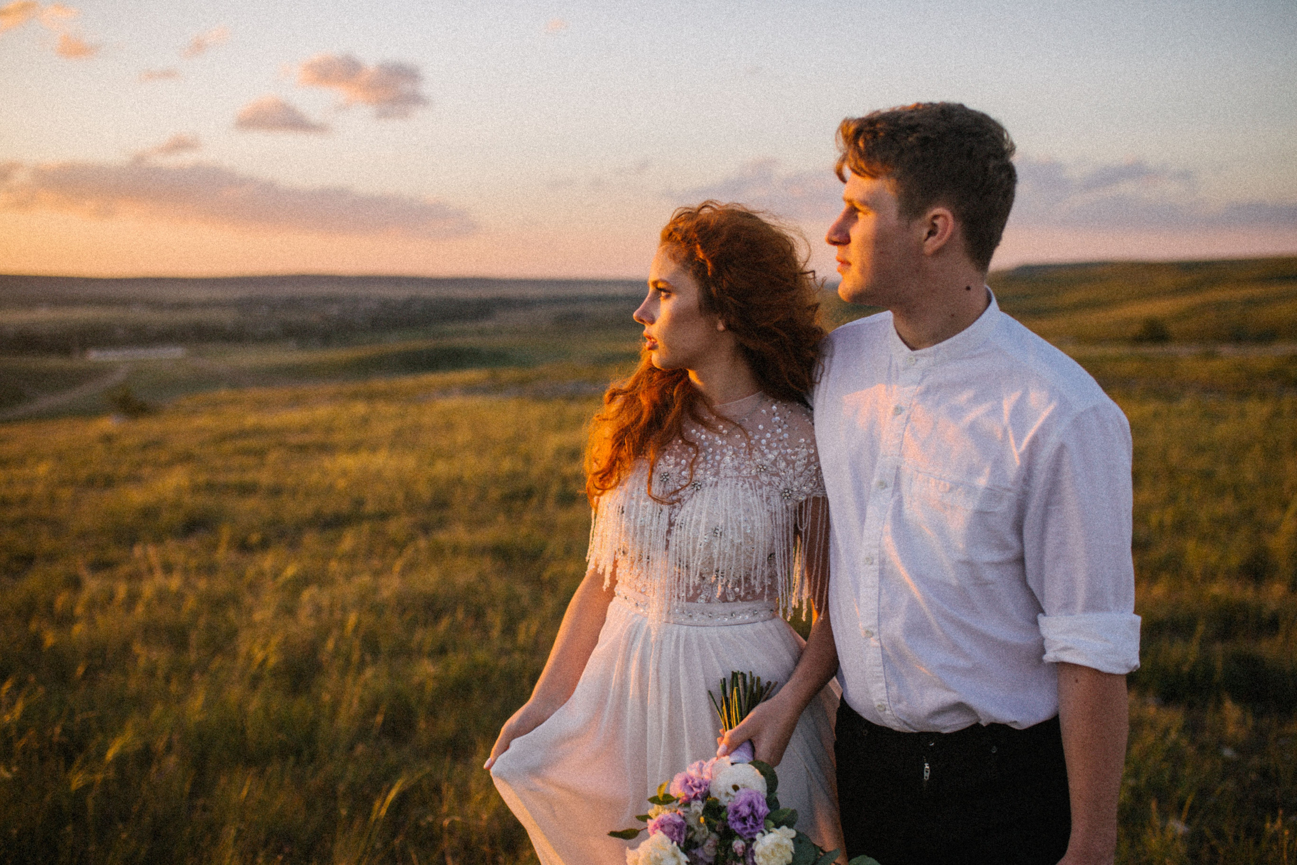 О чем ты думаешь, глядя на солнце. Свадебный и семейный фотограф в Варшаве