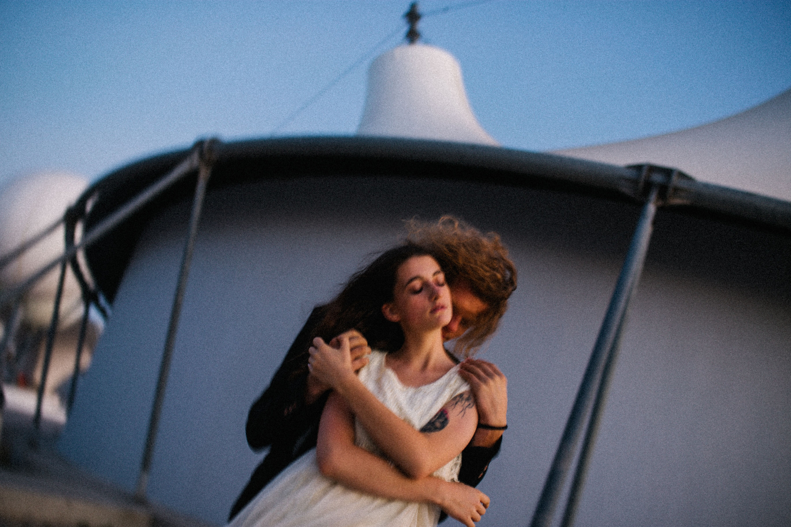 Твой город причудлив, как сон Дали. Свадебный и семейный фотограф в Варшаве