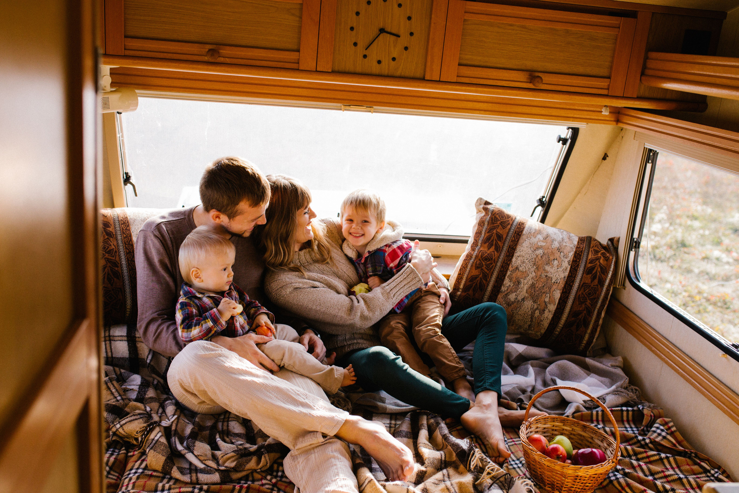 Этот мир принадлежит нам. Свадебный и семейный фотограф в Варшаве