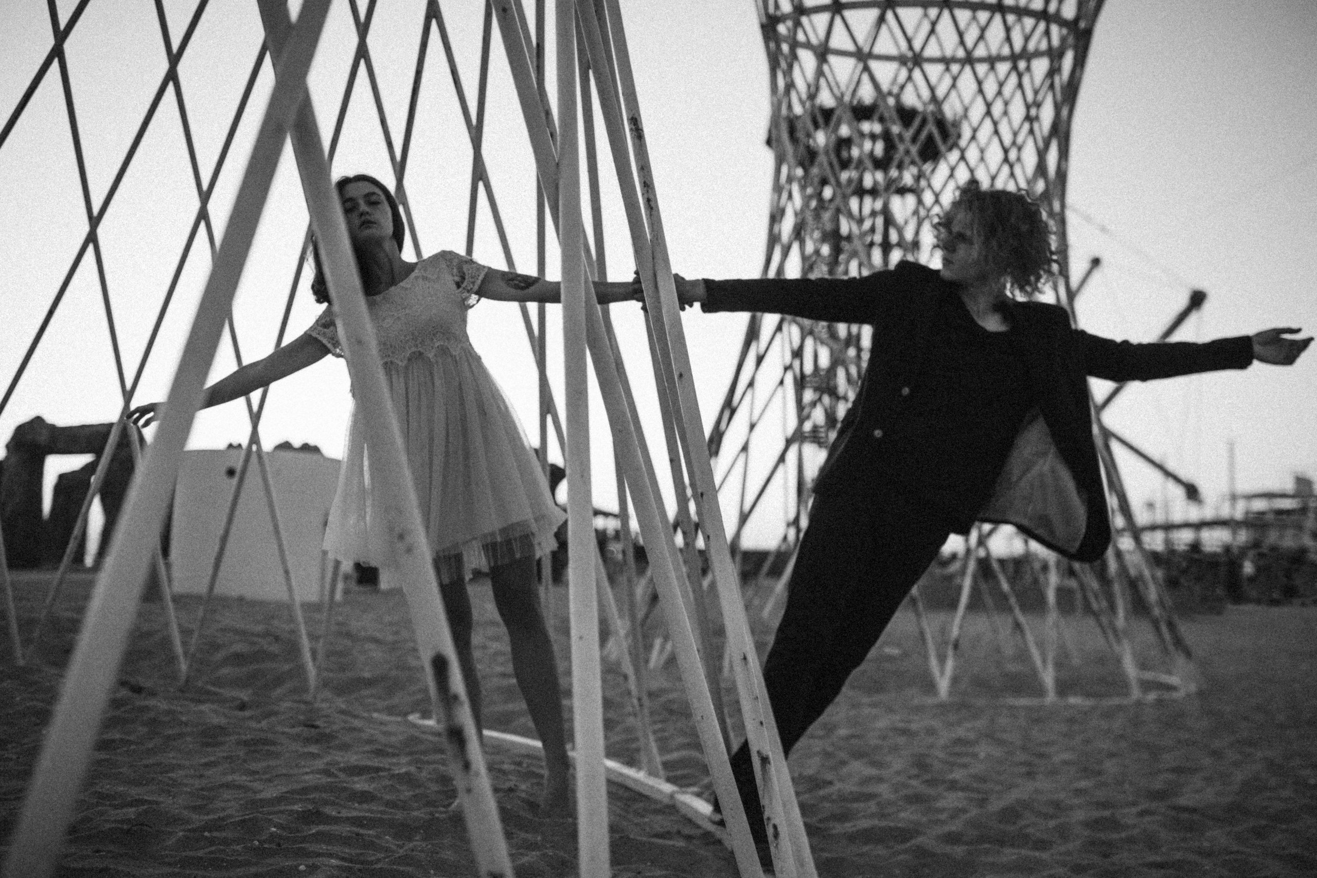 Твой город причудлив, как сон Дали. Свадебный и семейный фотограф в Варшаве