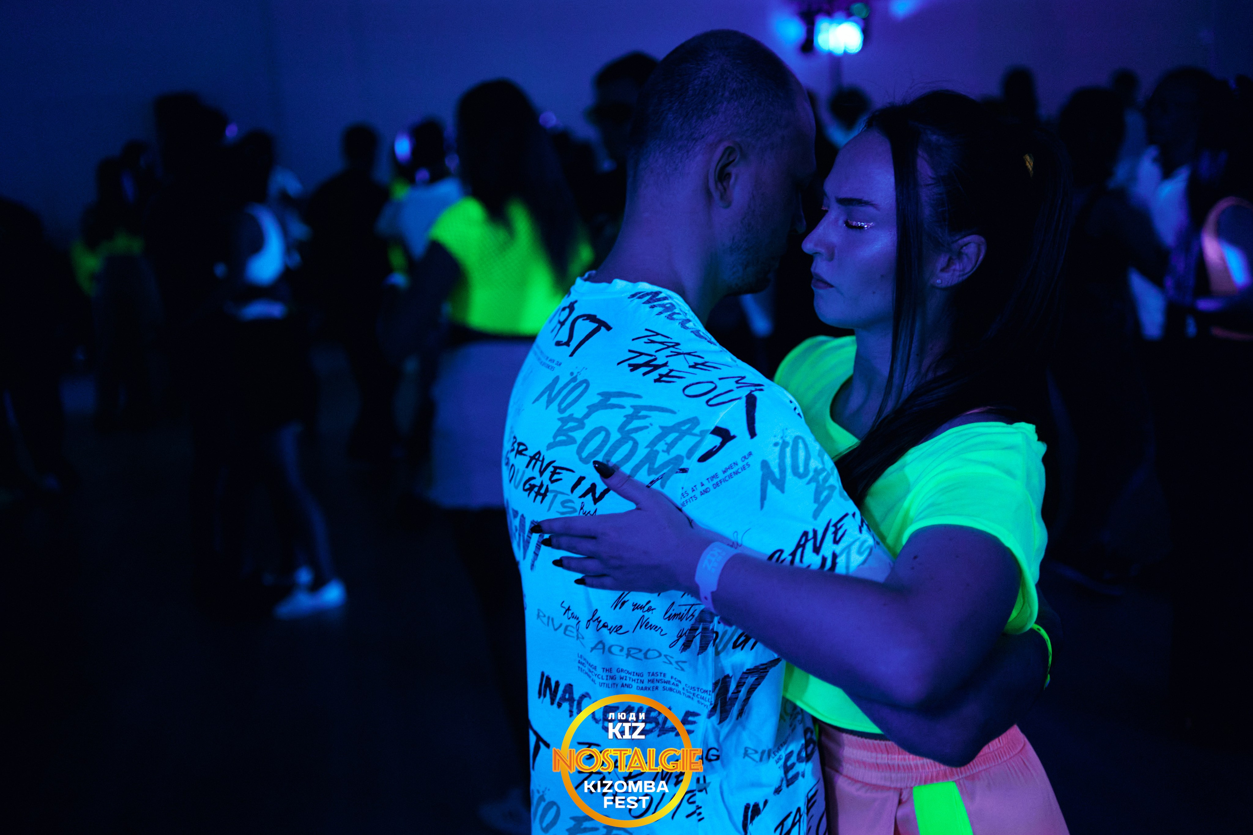 Neon party. Свадебный фотограф