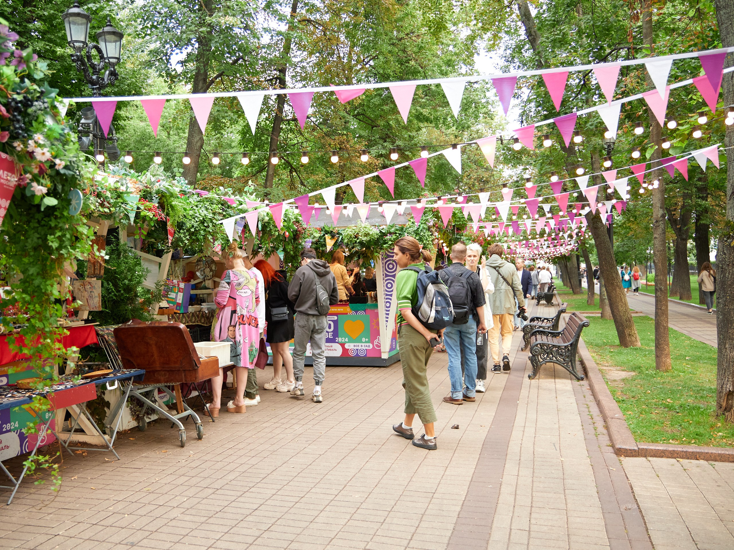 Фестиваль: Театральный бульвар 2024. Предметный и контентный фотограф в Москве Курочкина Оксана